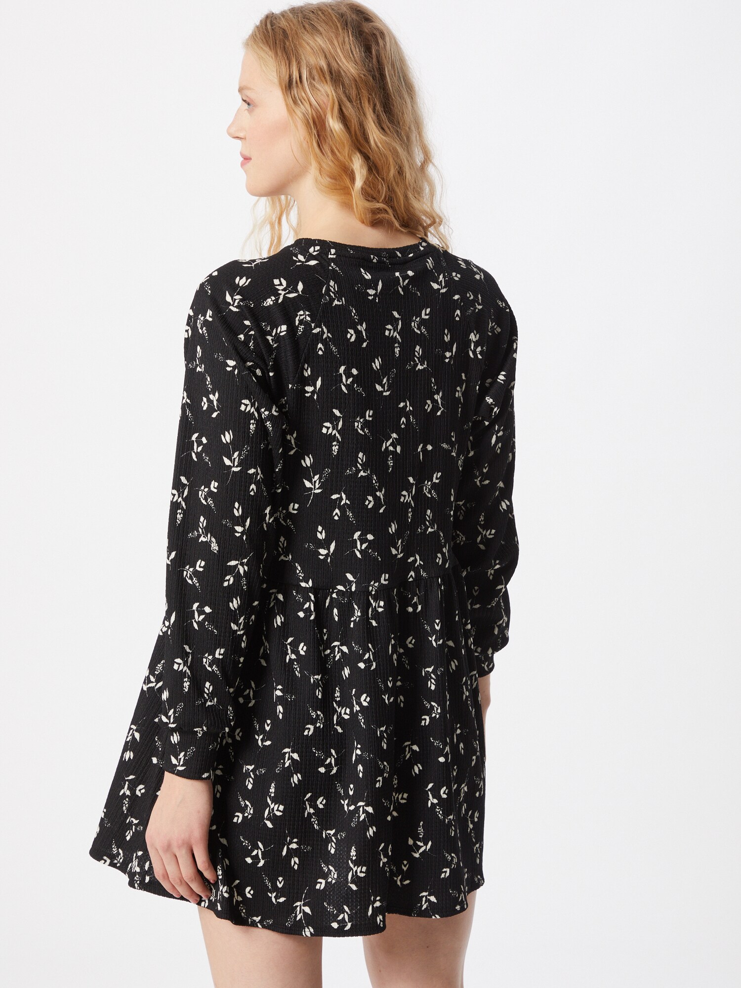 Miss Selfridge Šaty 'Smock' čierna / biela (obrázok 3)
