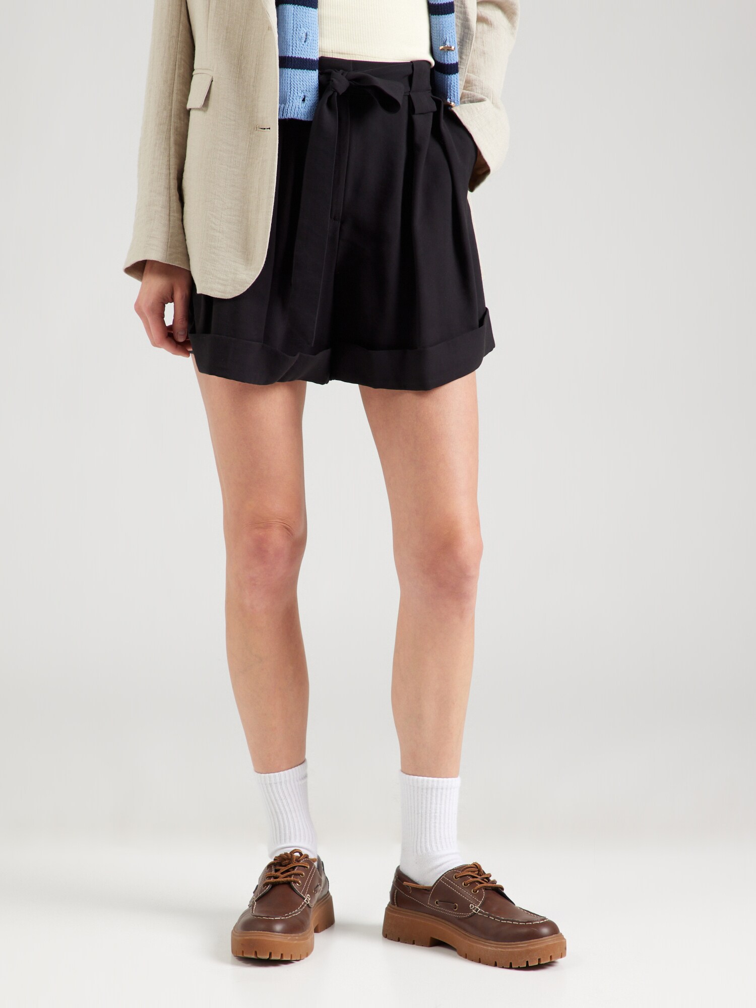 Thumbnail - ABOUT YOU Shorts Lotta