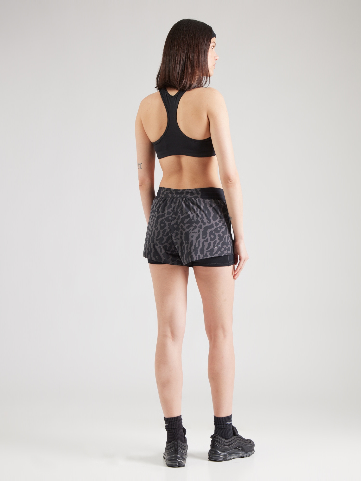 Thumbnail - Sportshorts