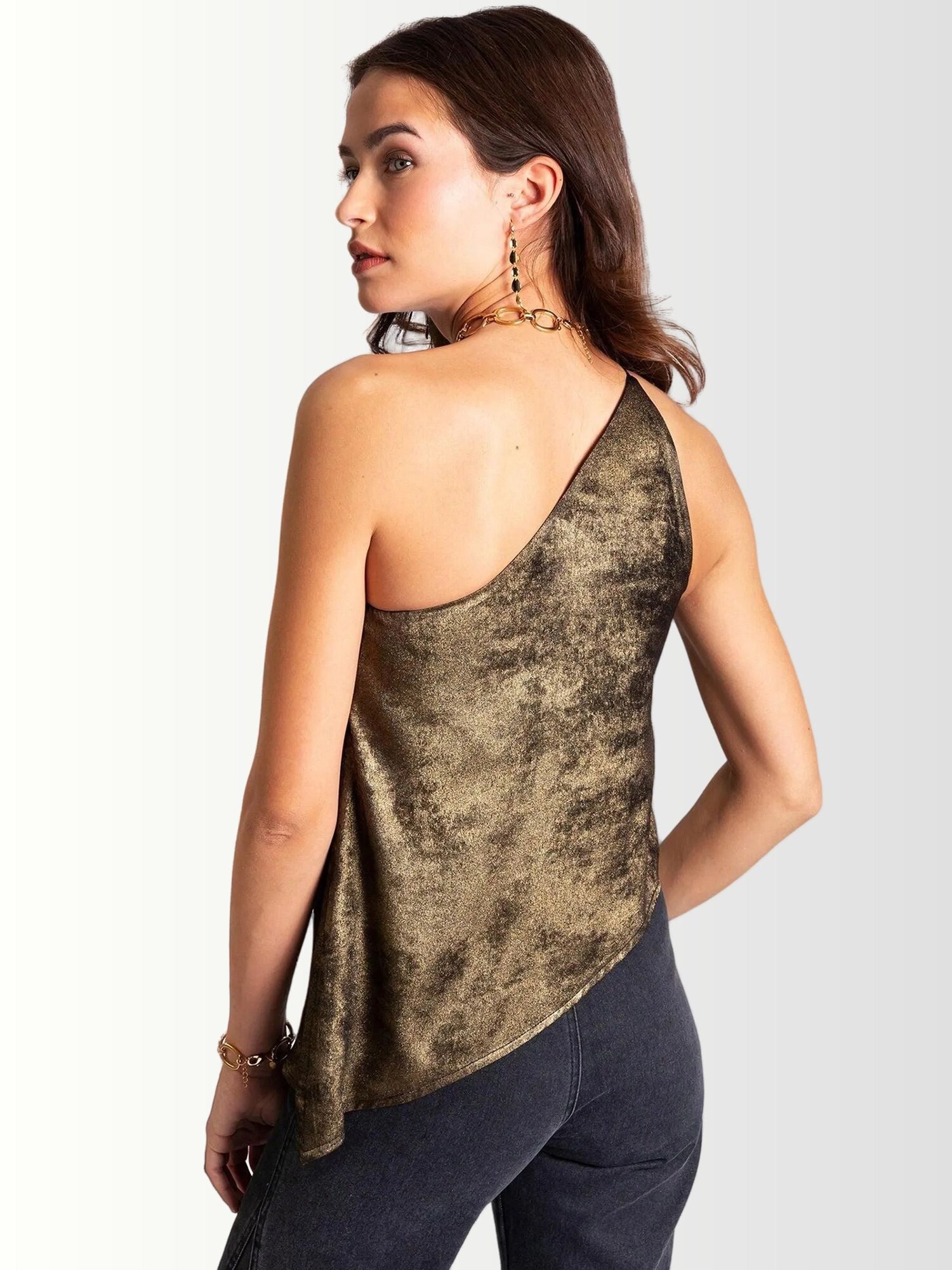 Thumbnail - THE-ARE Top