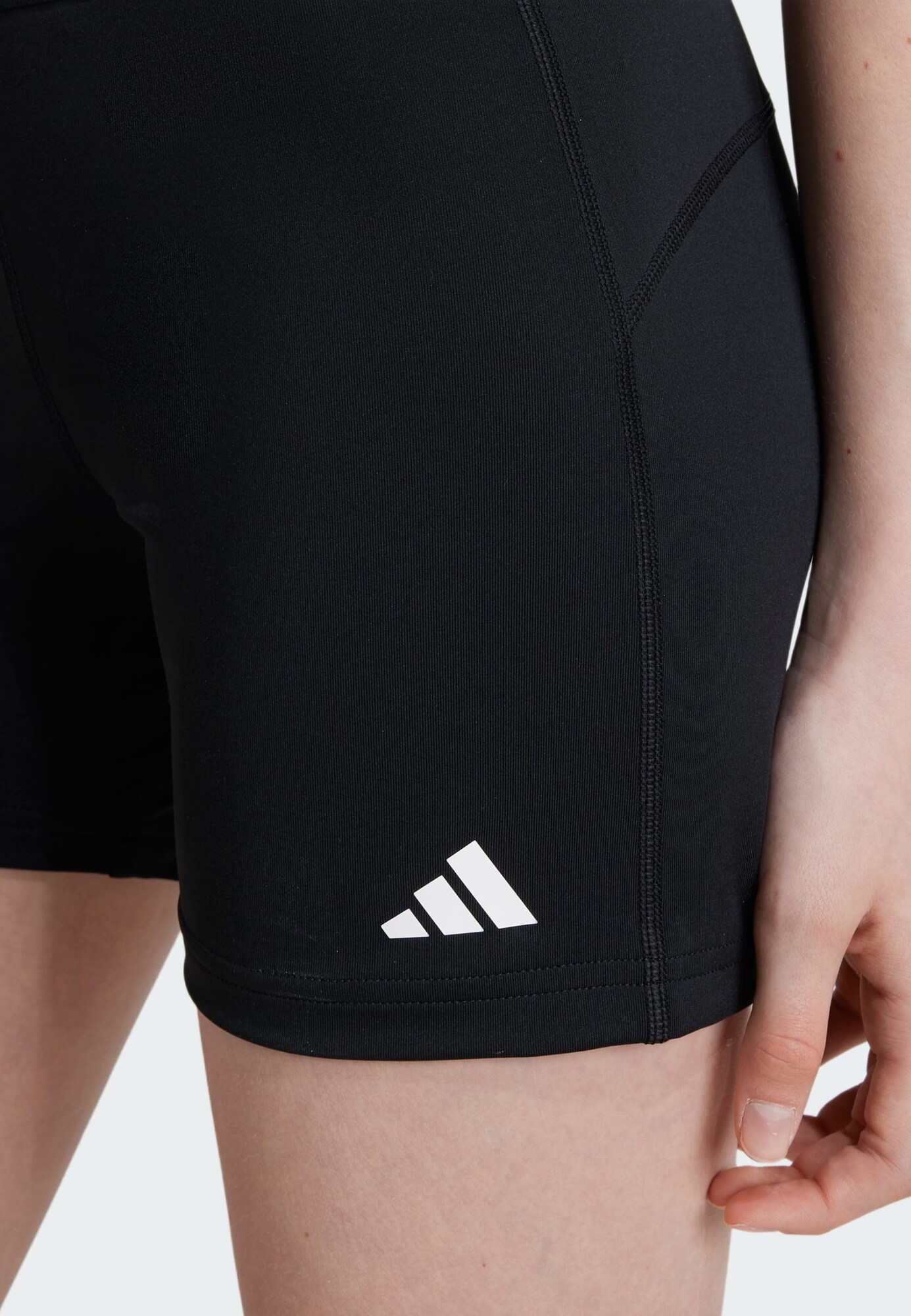 ADIDAS SPORTSWEAR Športové nohavice 'TECHFIT Short' sivá / čierna / biela (obrázok 4)