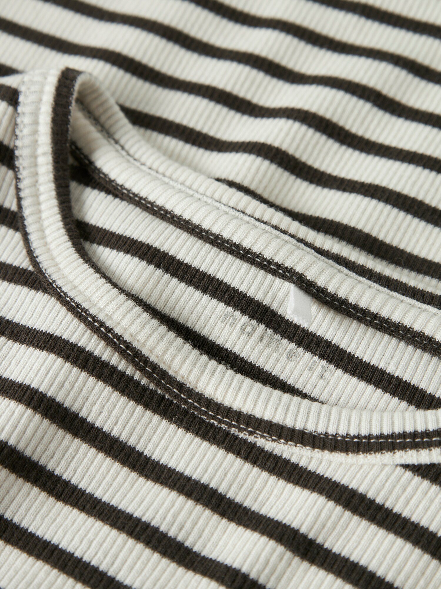 Thumbnail - Shirt 'NMNBANI'