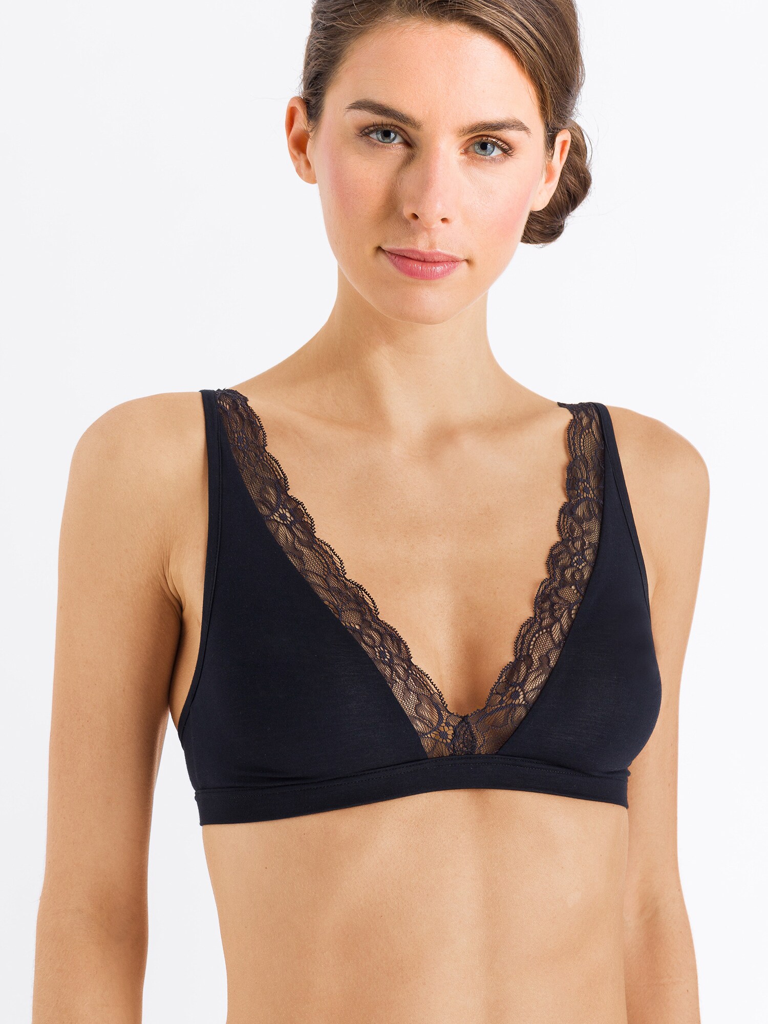 Thumbnail - Hanro Soft Cup BH  Cotton Lace