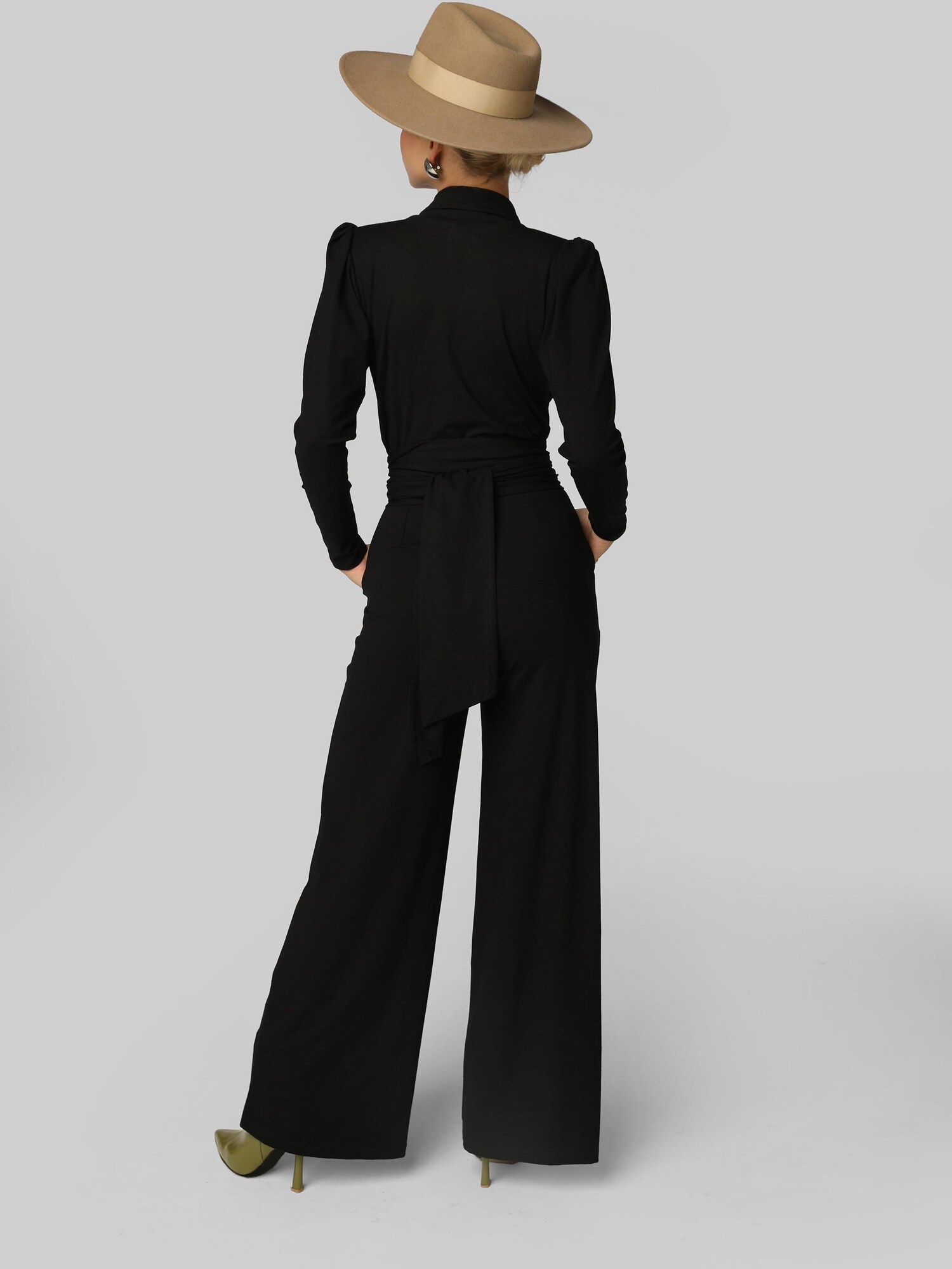 Thumbnail - Madnezz House Jumpsuit Burning