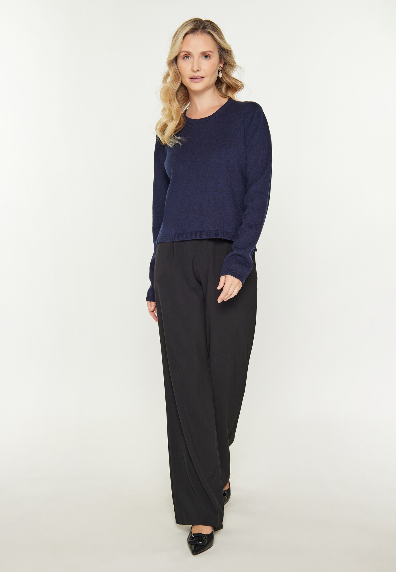 Thumbnail - usha BLACK LABEL Pullover Classic