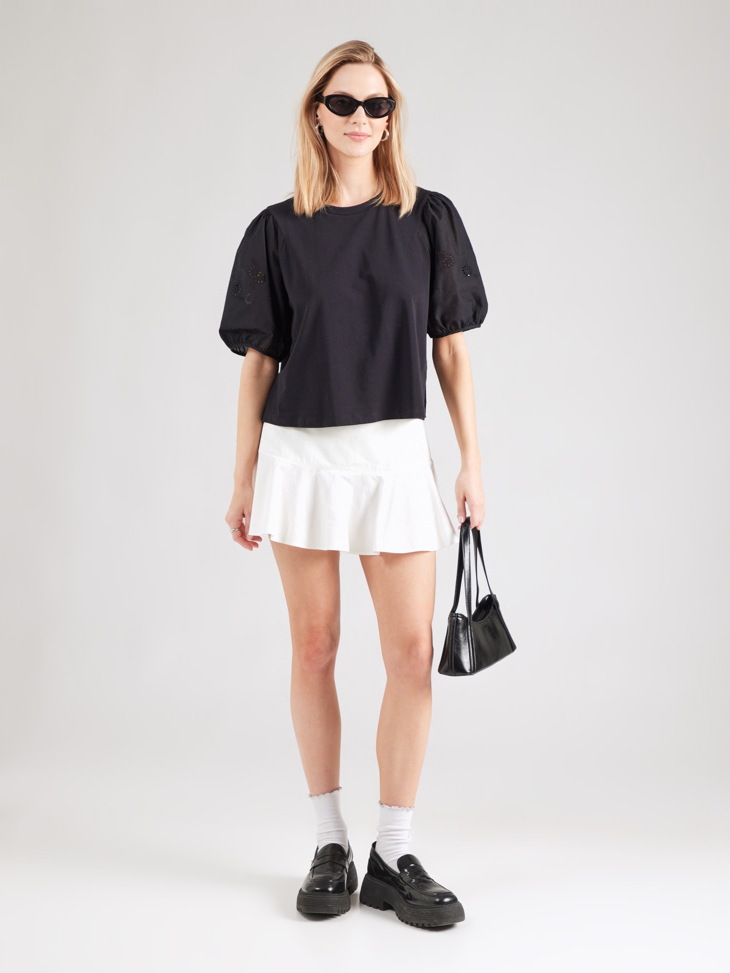 Thumbnail - T-Shirt 'Cebrina'