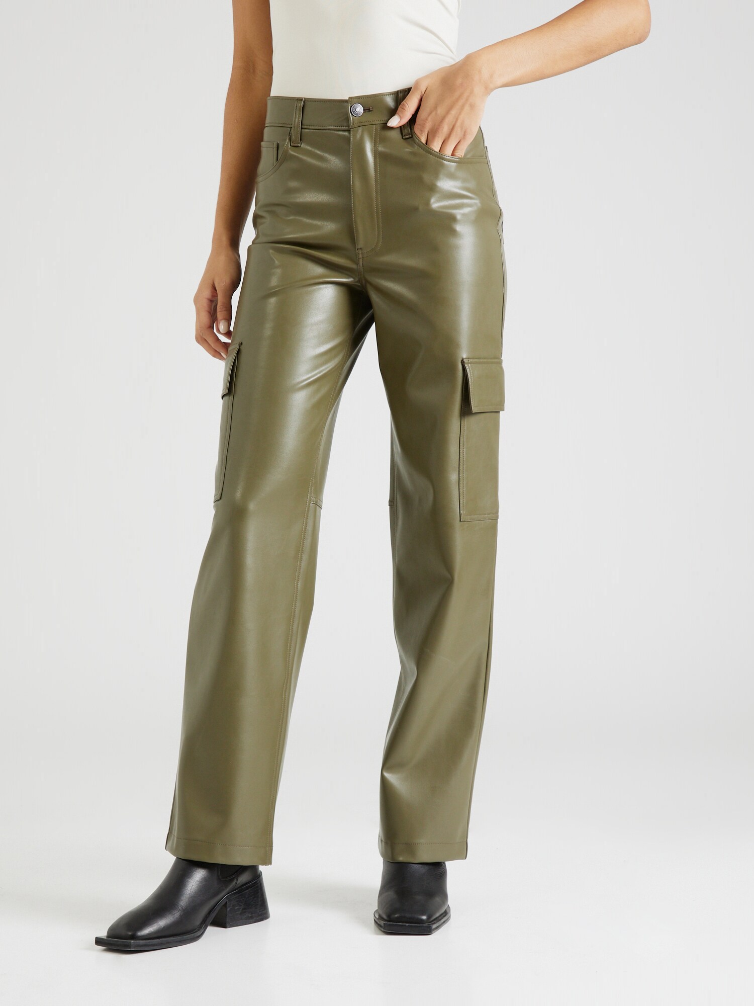 Abercrombie & Fitch Cargo nadrágok 'CURVE LOVE'  zöld termék 2. képe