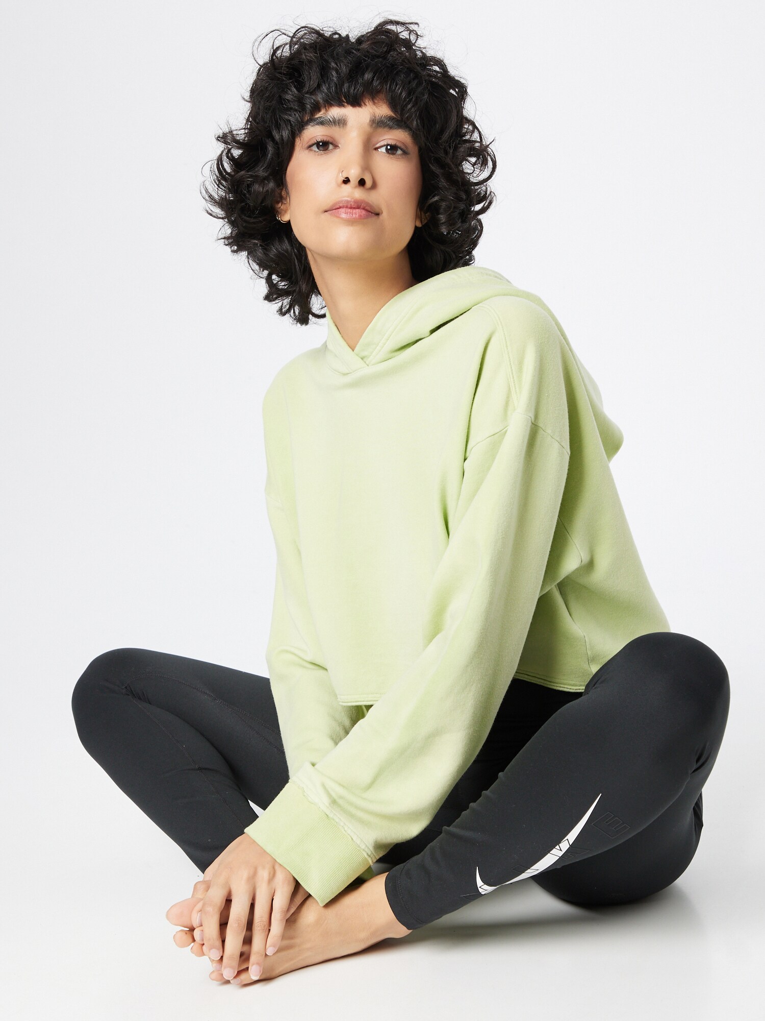 NIKE Športová mikina limetová (obrázok 4)
