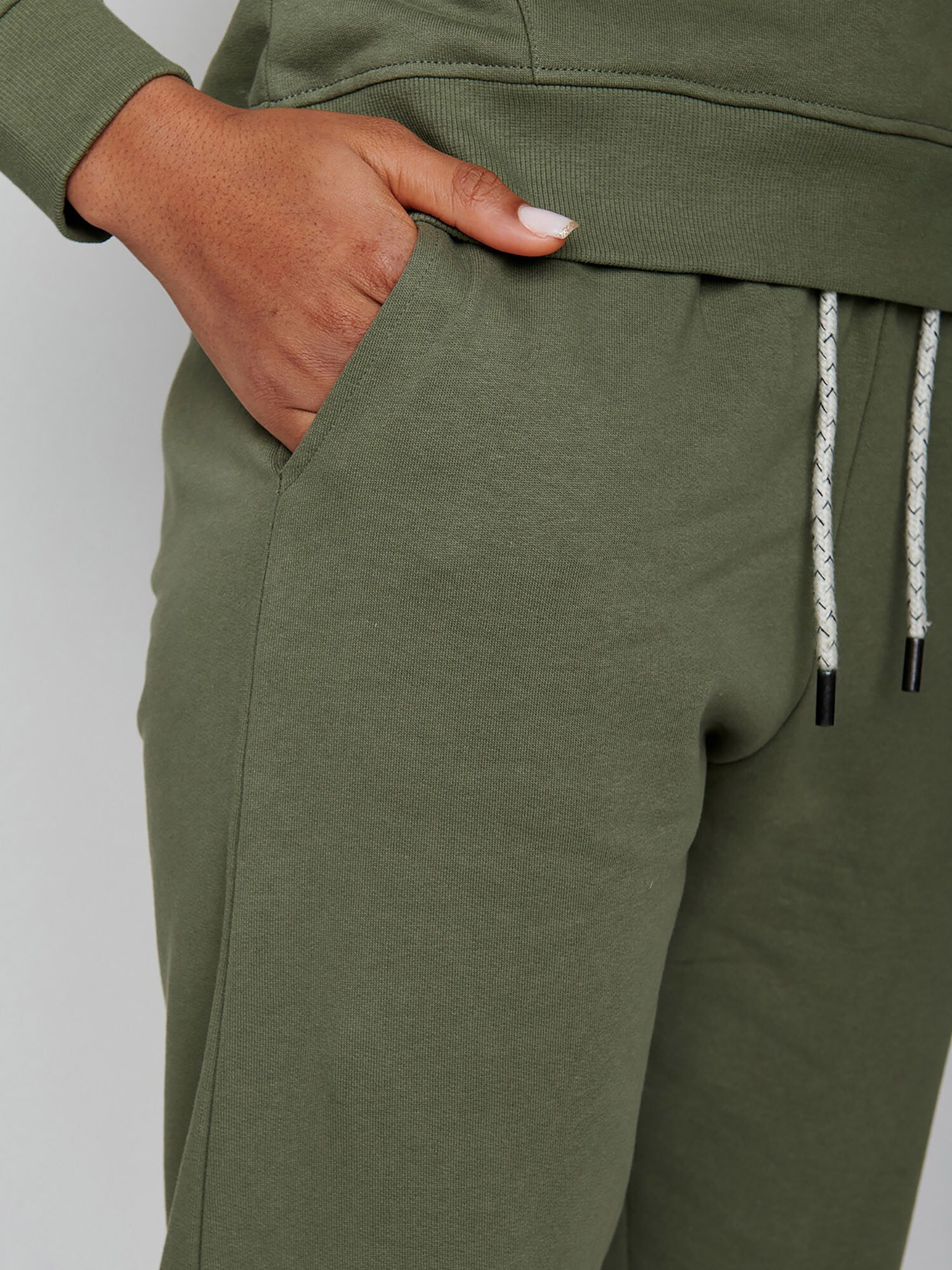 Thumbnail - Hose
