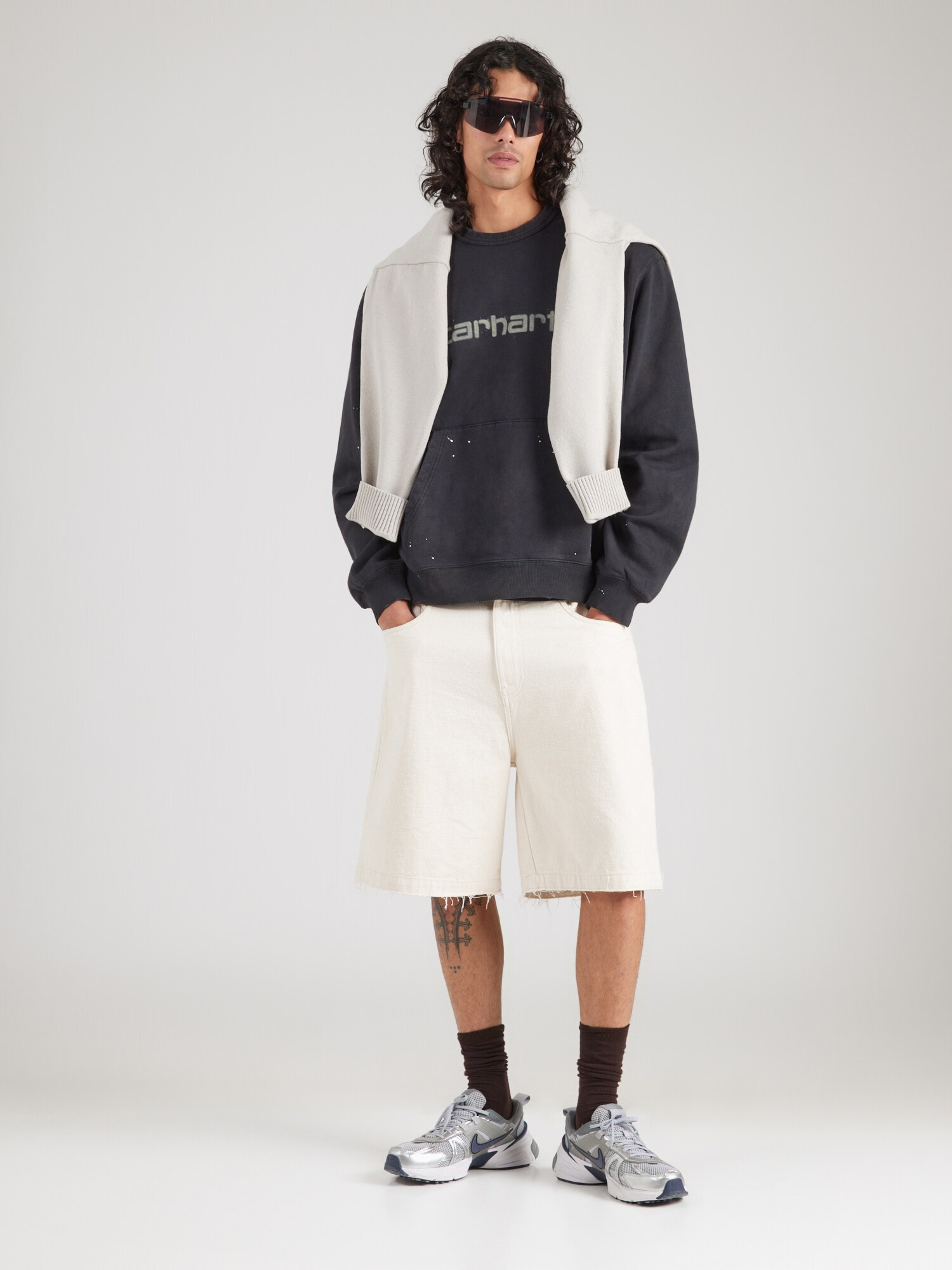 Carhartt WIP Sudadera 'Painter'  crema / negro – imagen 4