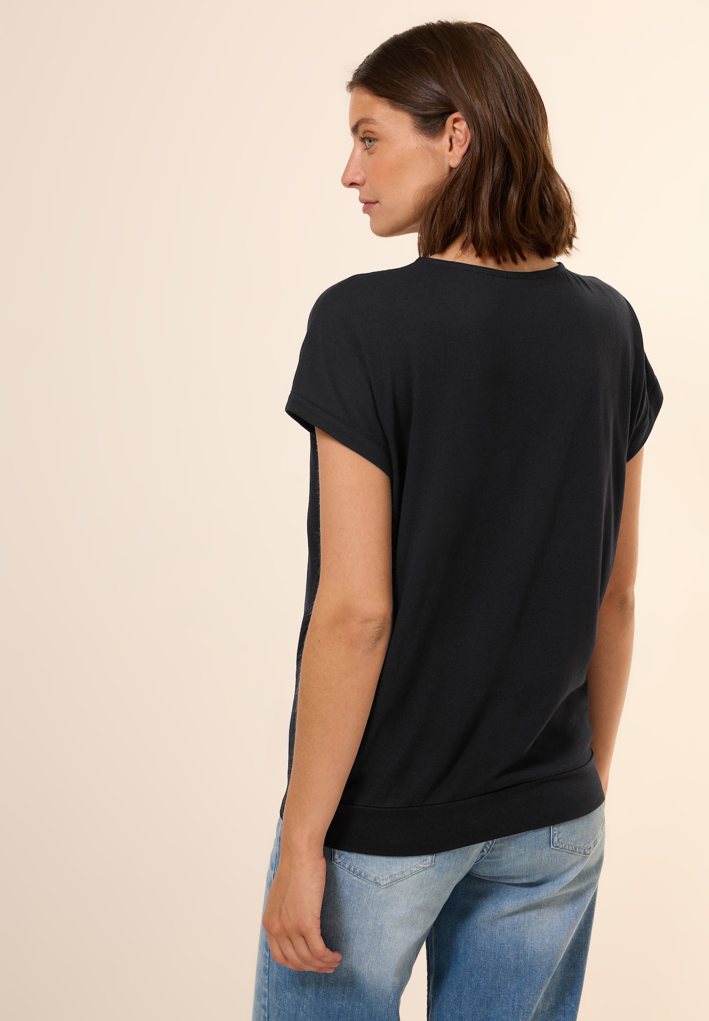 Thumbnail - T-Shirt