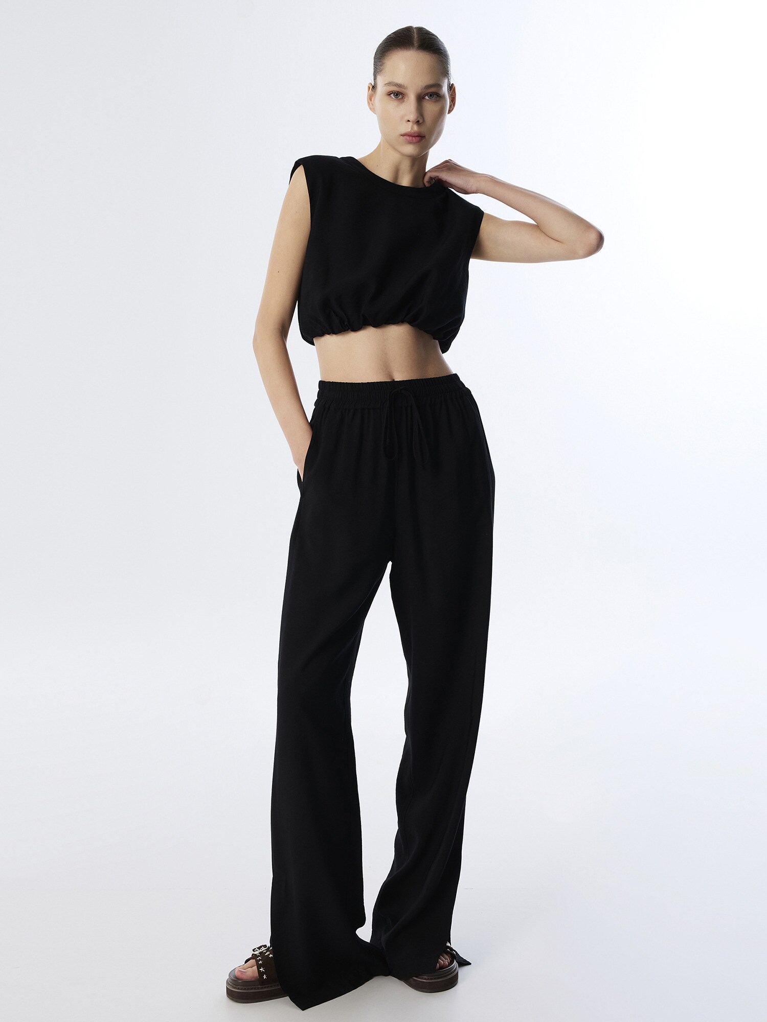 Thumbnail - Twist Top