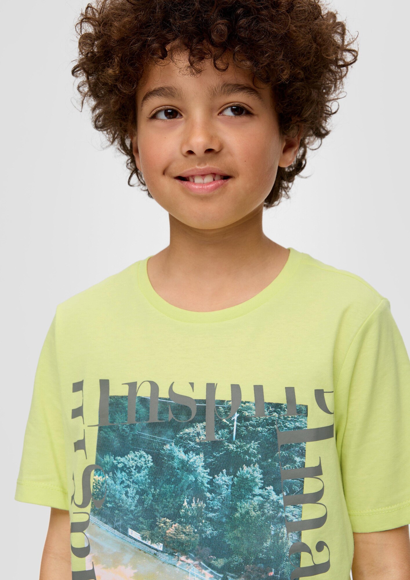Thumbnail - T-Shirt