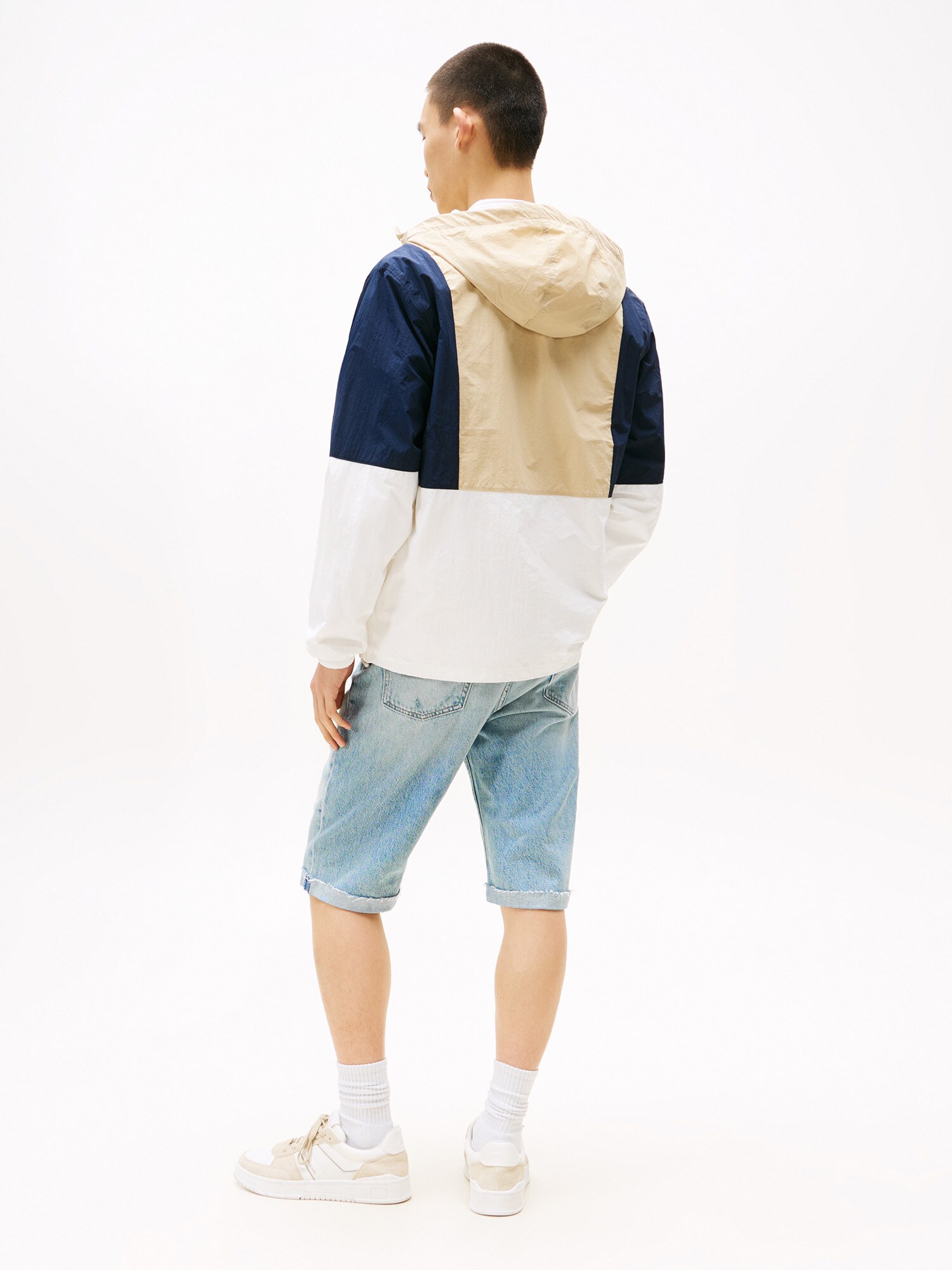 Tommy Jeans Prechodná bunda 'CHICAGO' krémová / námornícka modrá / biela (obrázok 3)