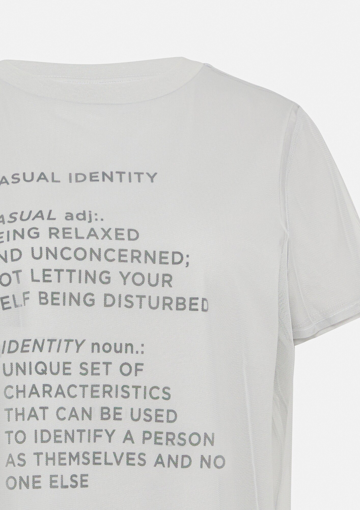 Thumbnail - comma casual identity T-Shirt