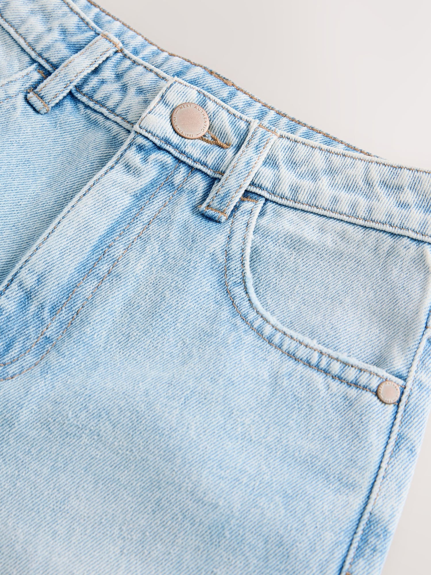 Thumbnail - Jeans