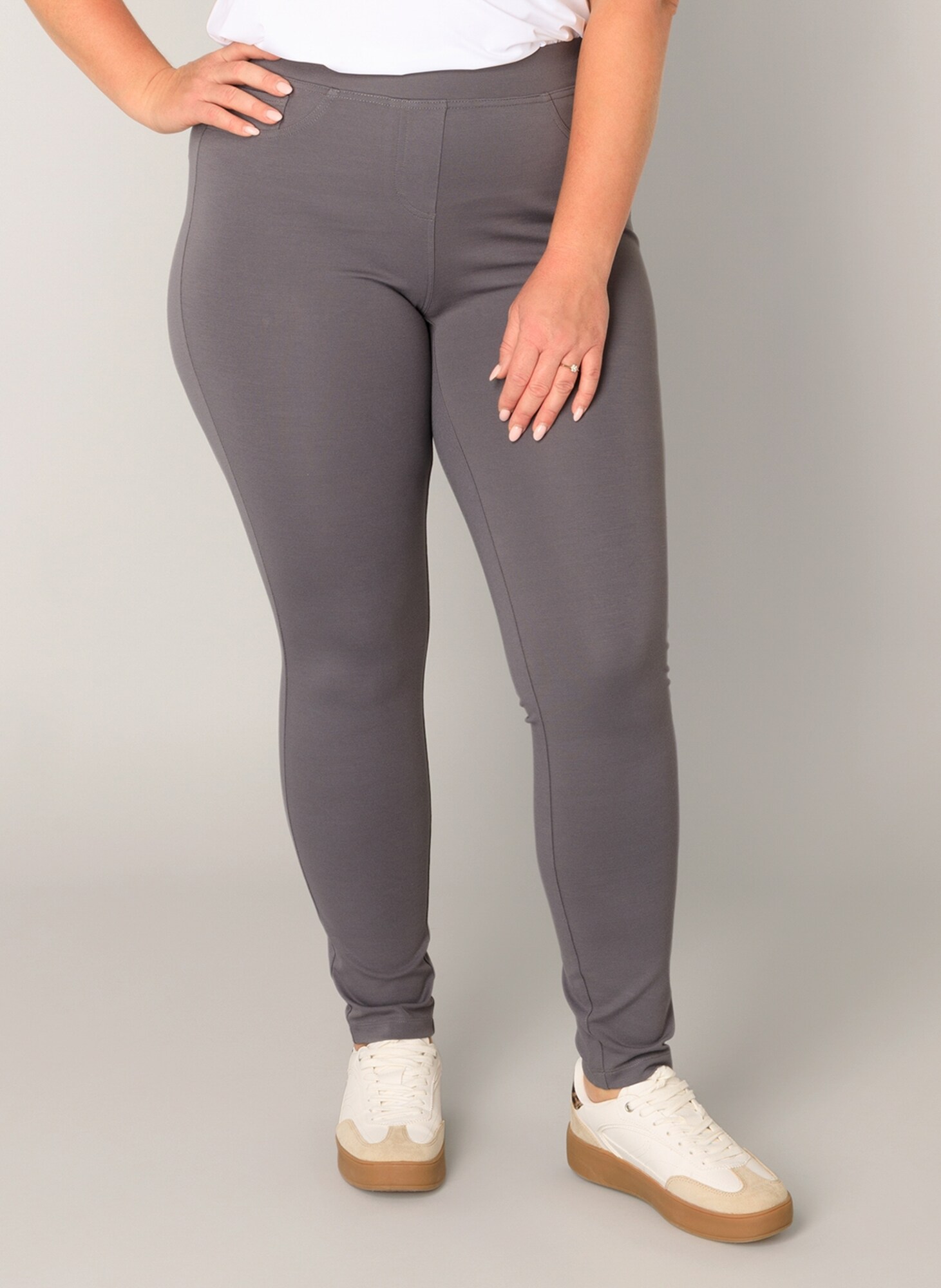 Thumbnail - BASE LEVEL CURVY Leggings Arnika