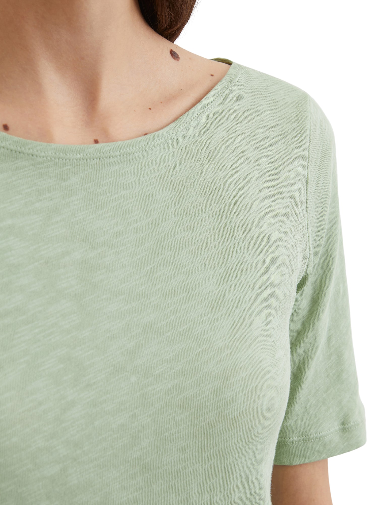 Thumbnail - T-Shirt