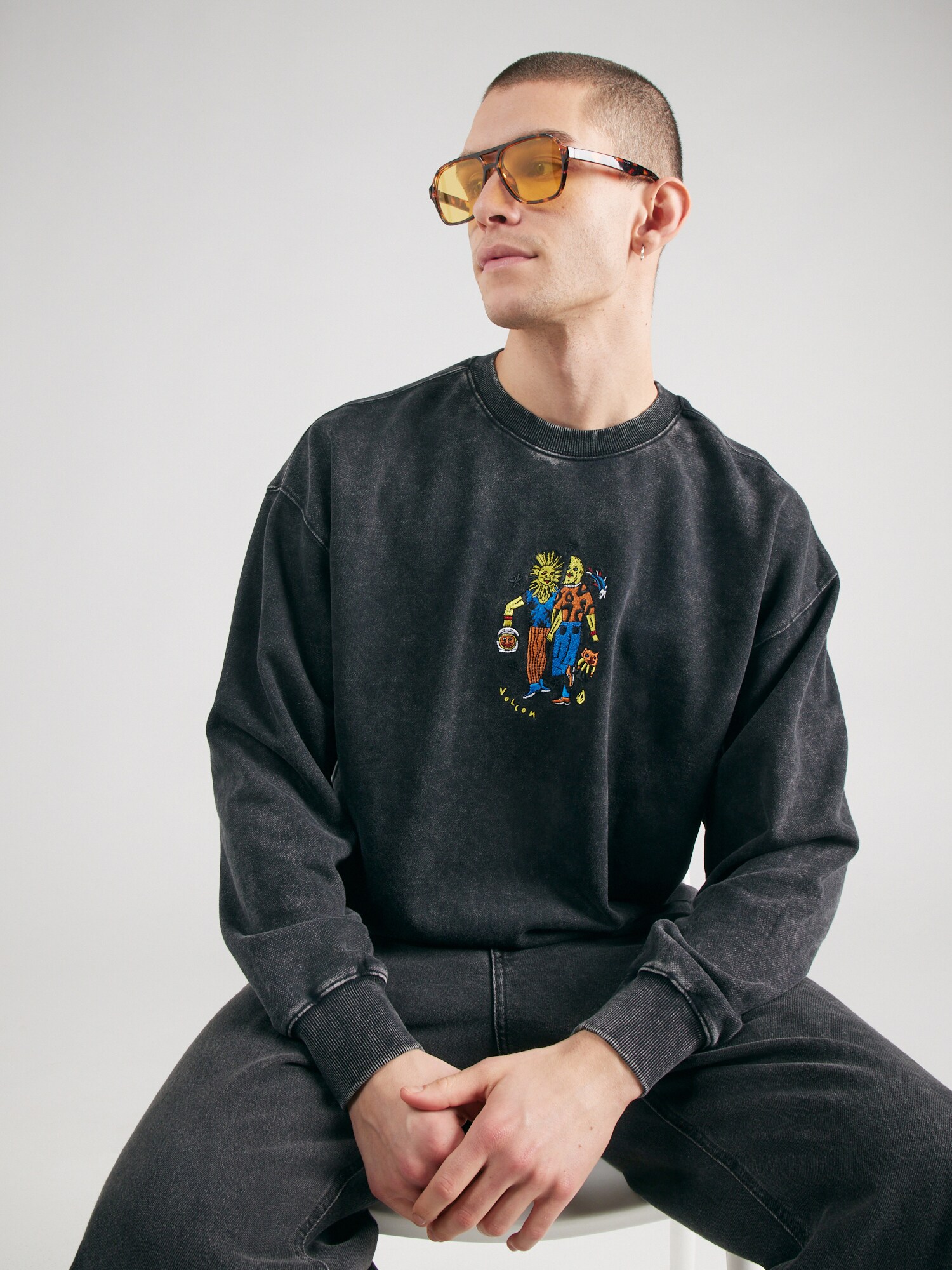 Volcom Tréning póló 'BOB MOLLEMA'  kék / sárga / piros / fekete termék 2. képe