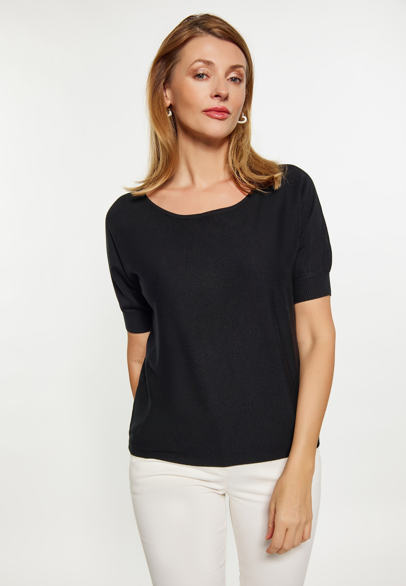 Thumbnail - Usha Pullover