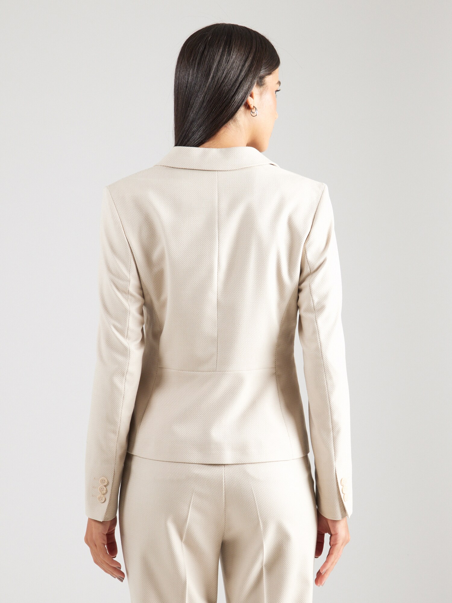 Thumbnail - Blazer