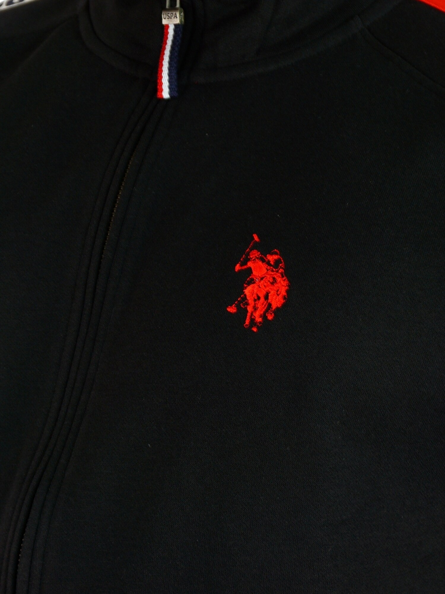 U.S. POLO ASSN. Tepláková bunda červená / čierna / šedobiela (obrázok 4)