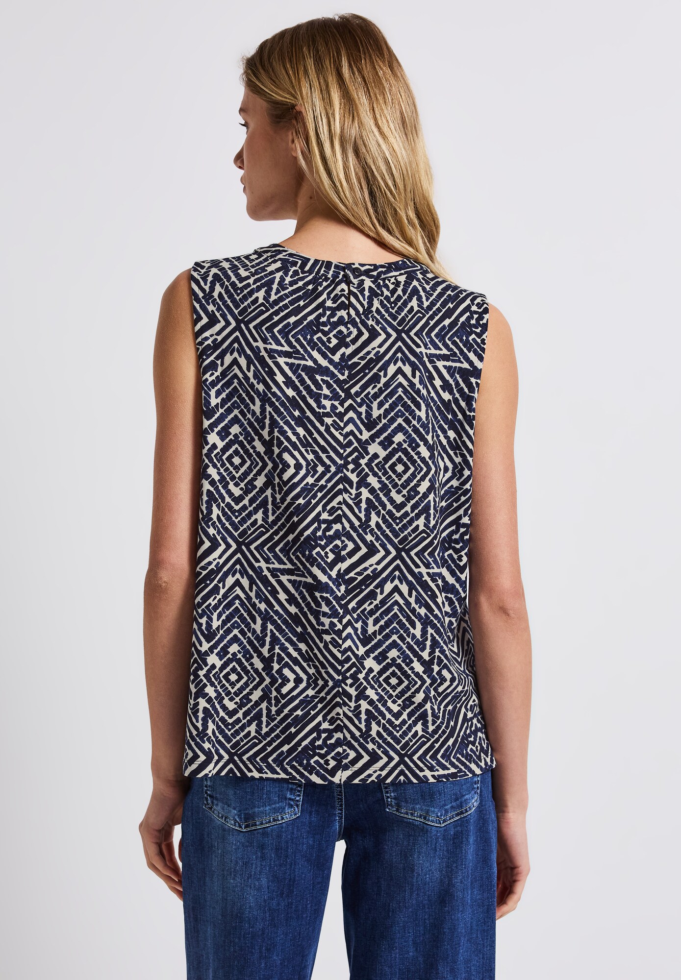 Thumbnail - STREET ONE Top