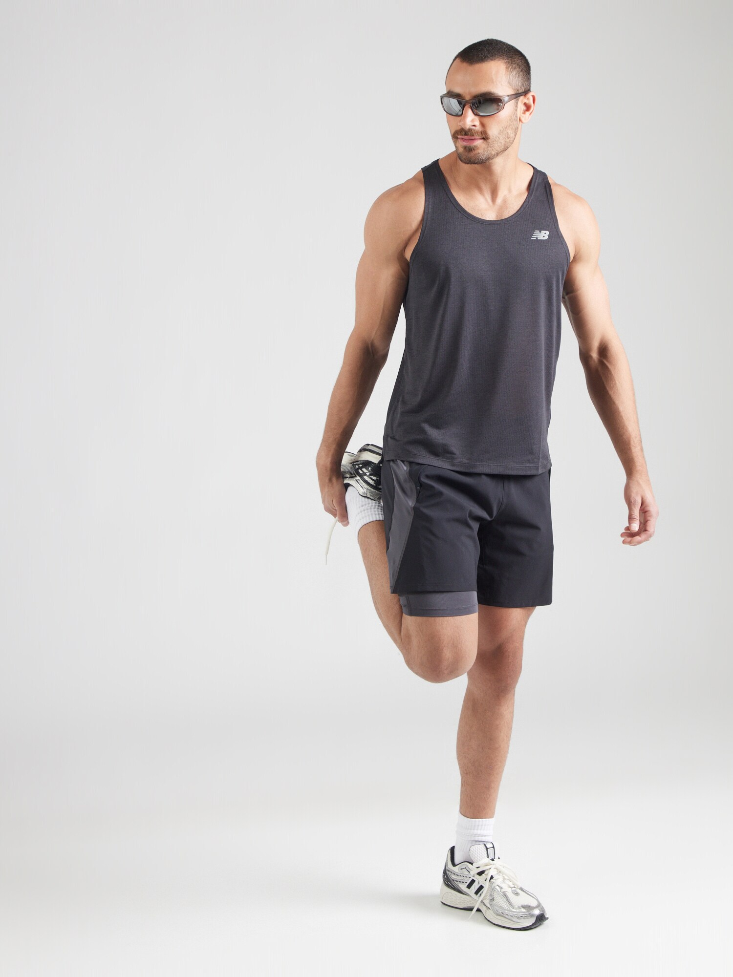new balance Funkcionális felső  szürke / fekete termék 2. képe