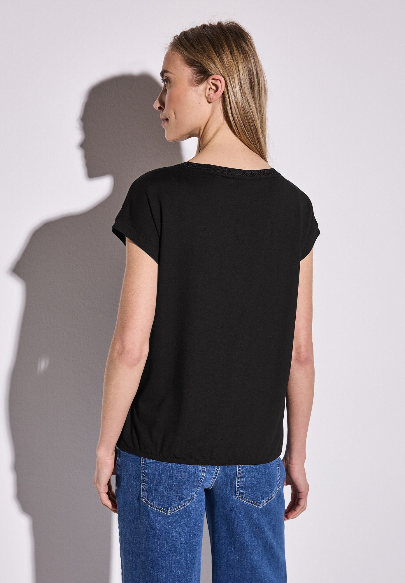 Thumbnail - T-Shirt