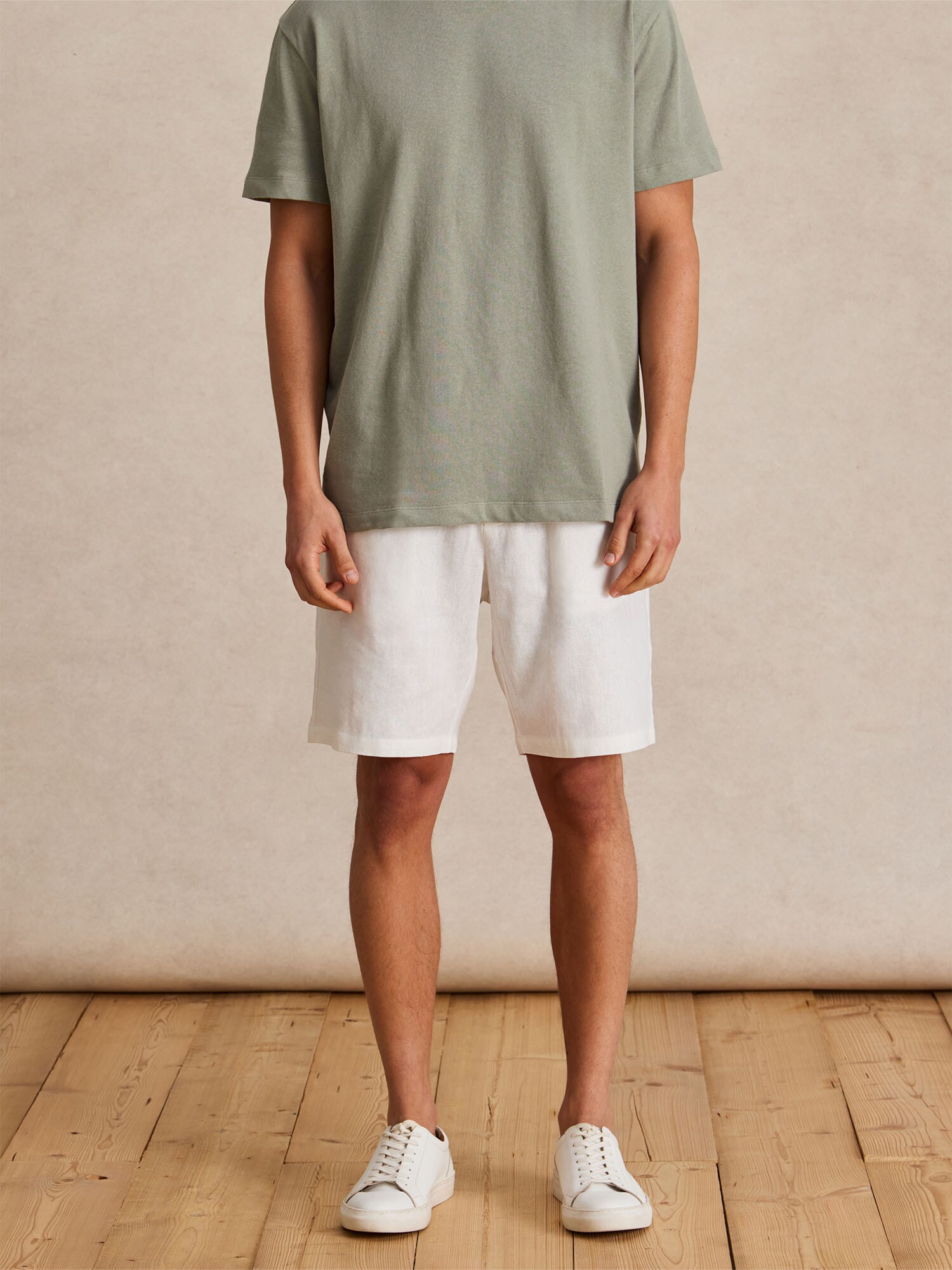 DAN FOX APPAREL Nadrág 'Leonas'  fehér termék 2. képe