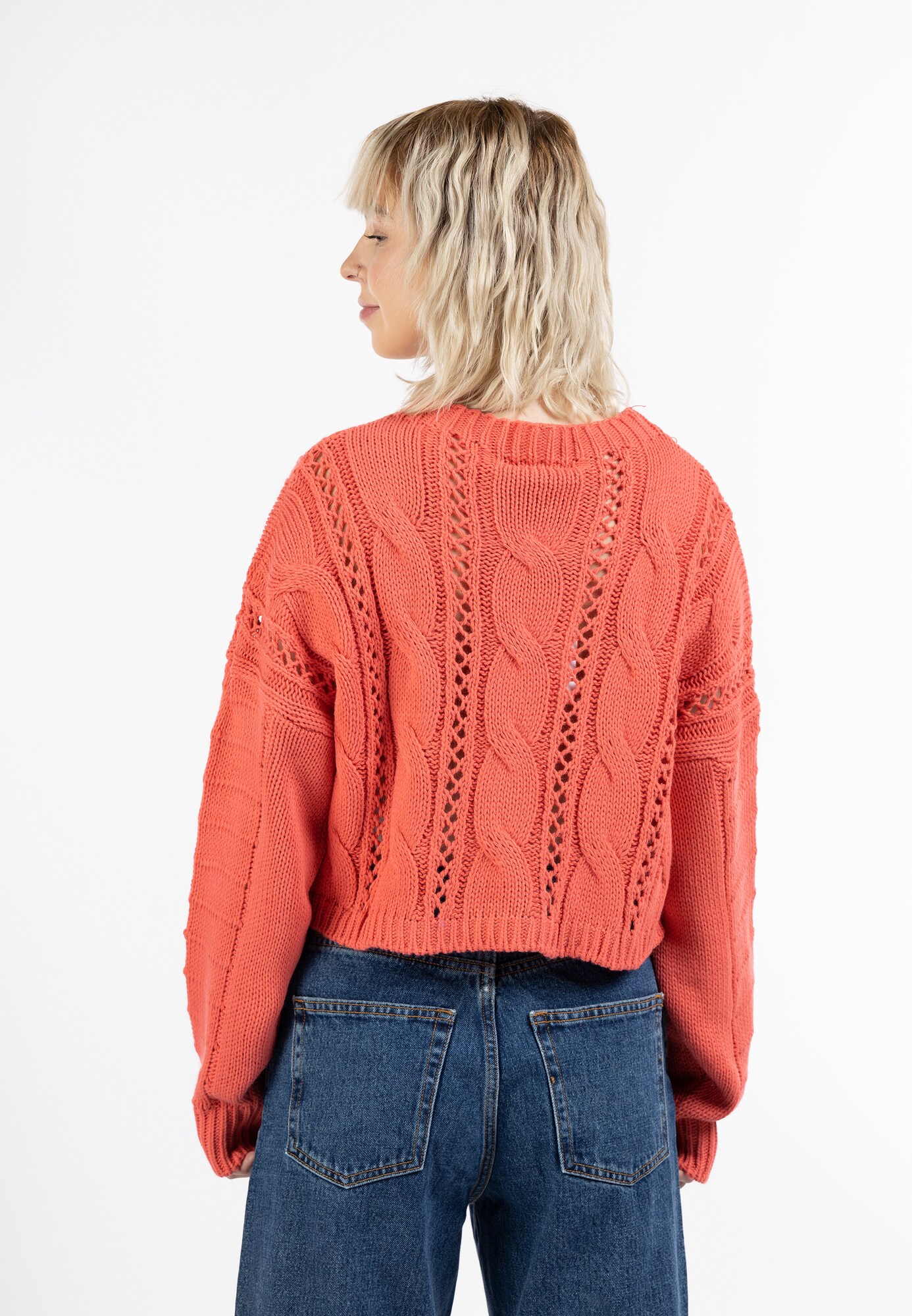 Thumbnail - MYMO Pullover