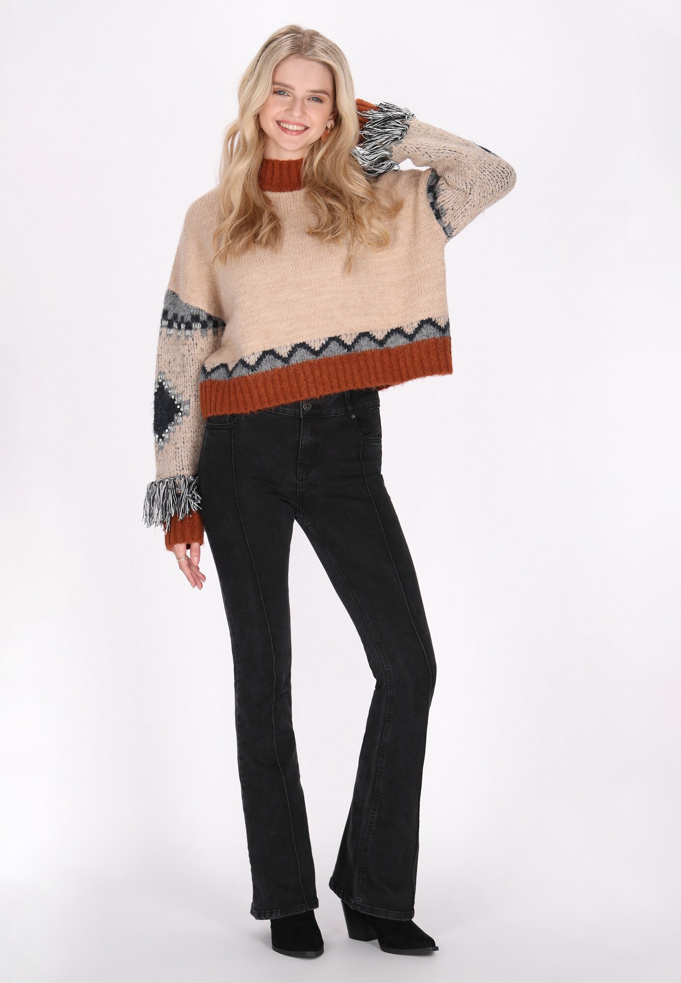 Thumbnail - IZIA Pullover