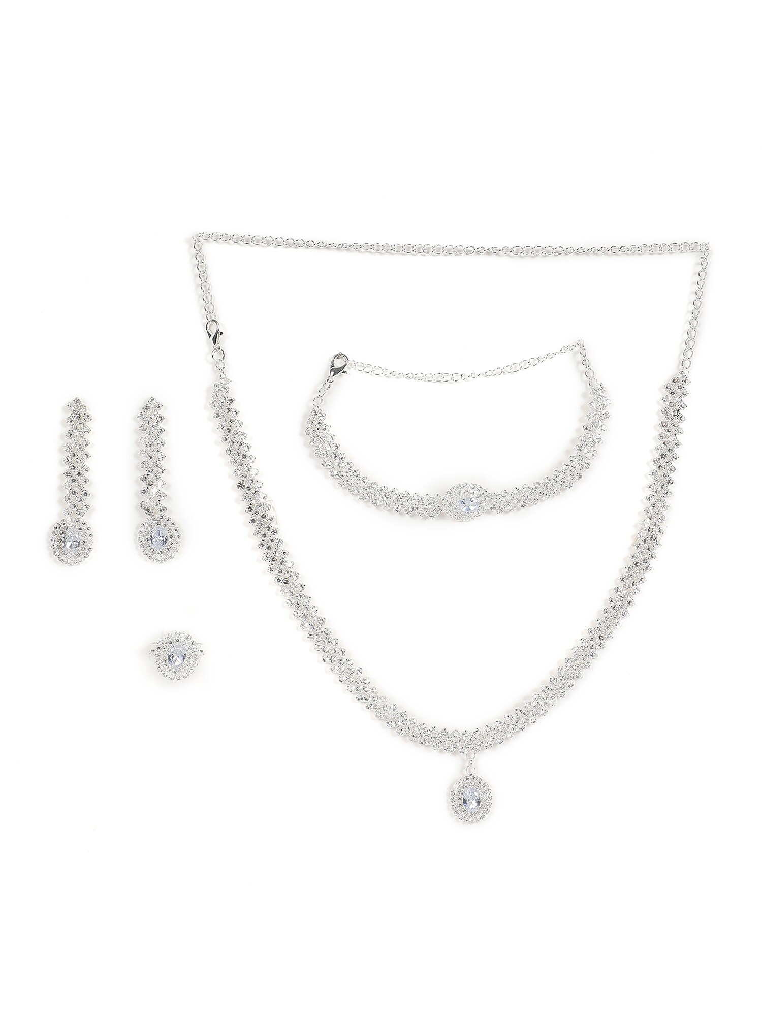 SOHI Set de bijuterii  Vadhi   argintiu