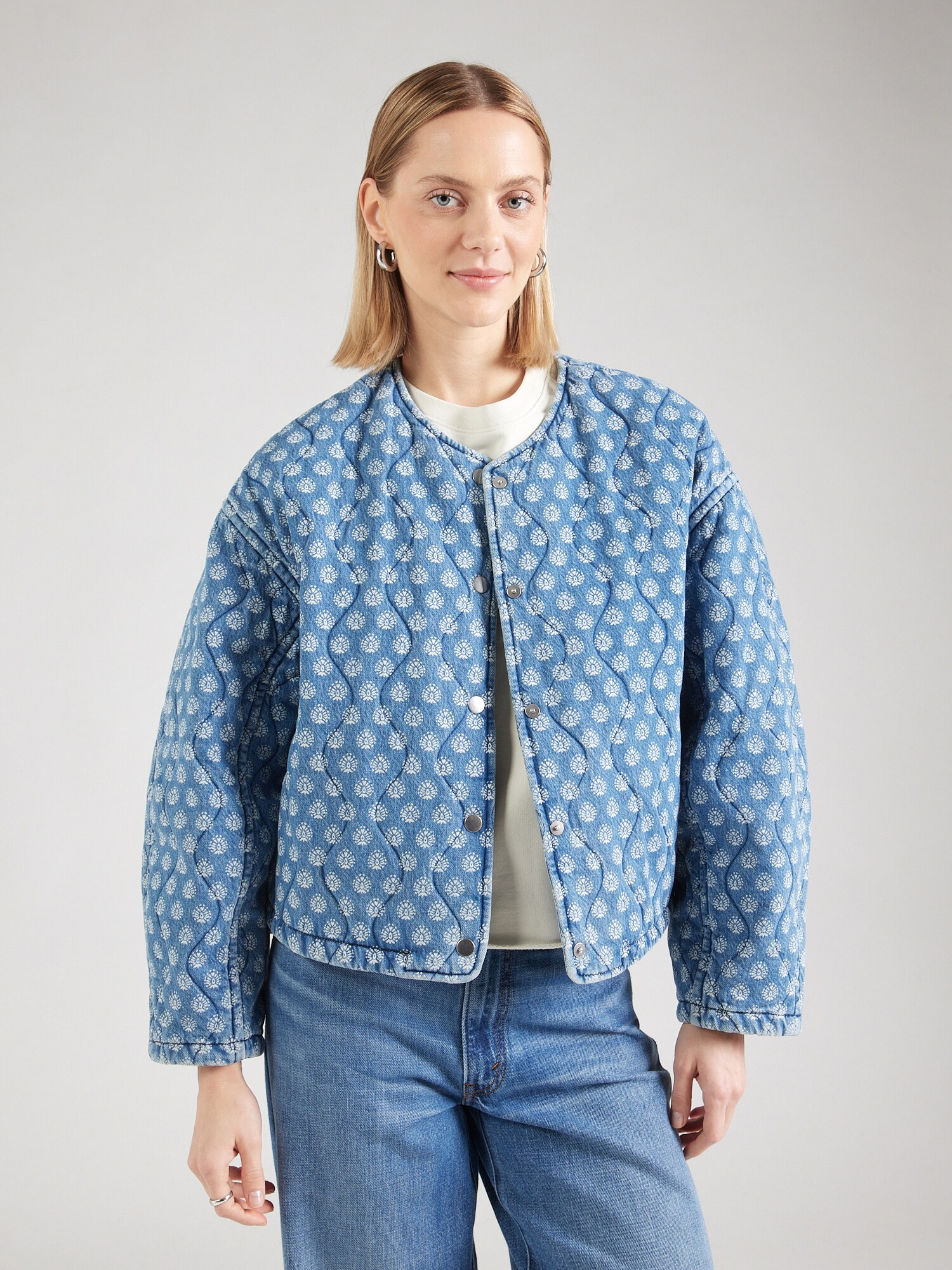 LEVI'S ® Átmeneti dzseki  kék / fehér termék 2. képe