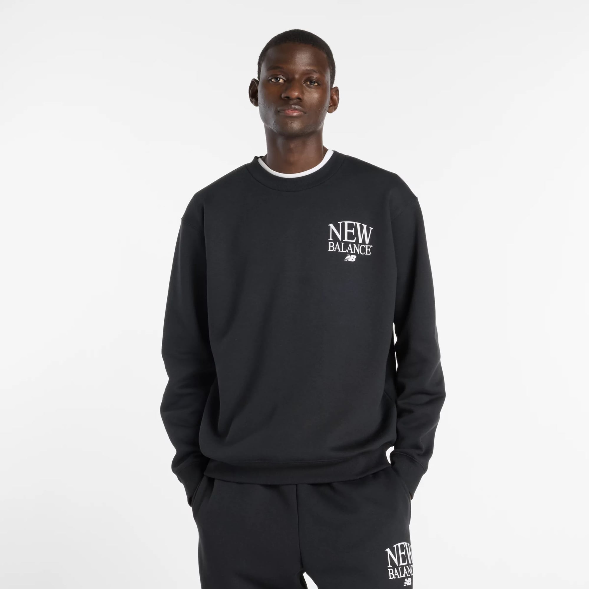 new balance Camiseta 'Reimagined Fleece Crew'  negro / blanco