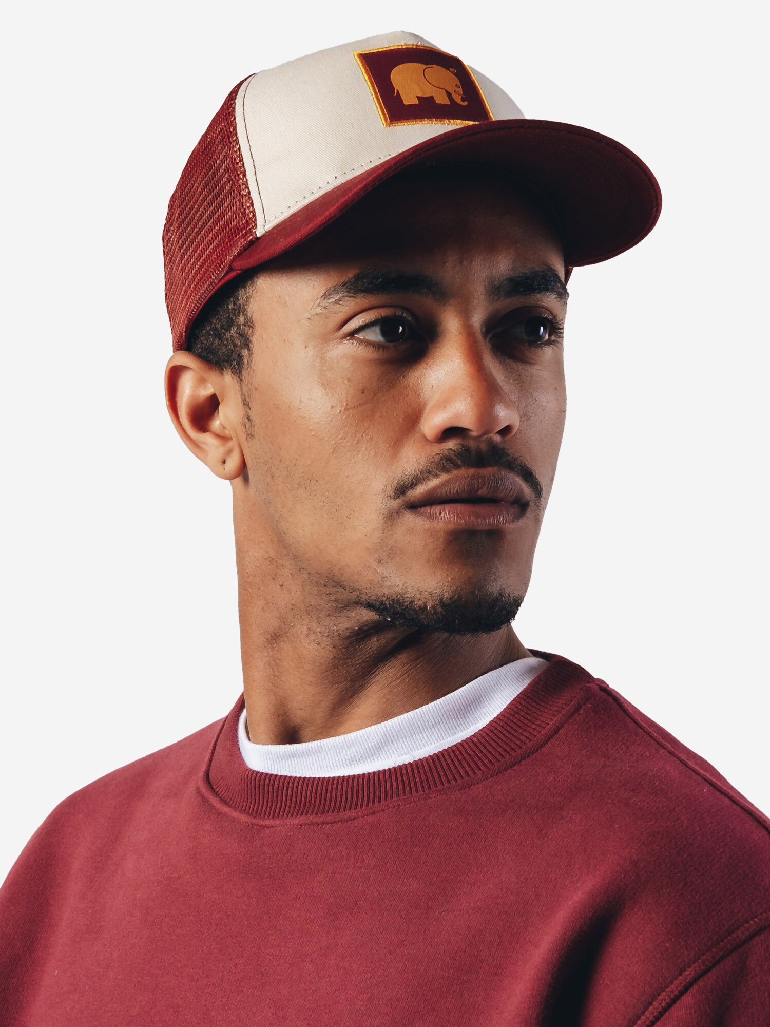 Trendsplant Sapkák ' CLASSIC TRUCKER '  piros termék 2. képe