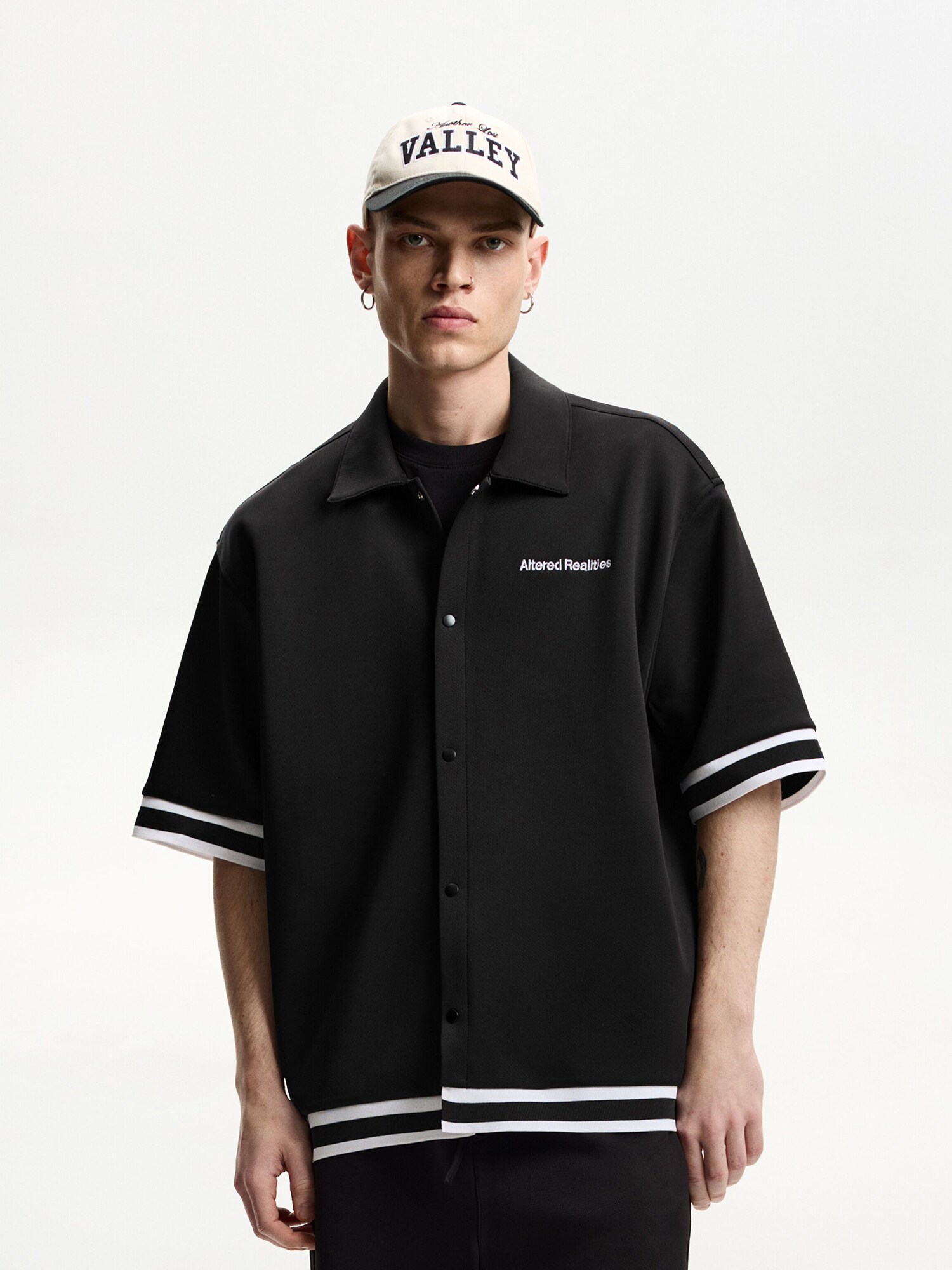 Bershka Ing  fekete / fehér termék 2. képe