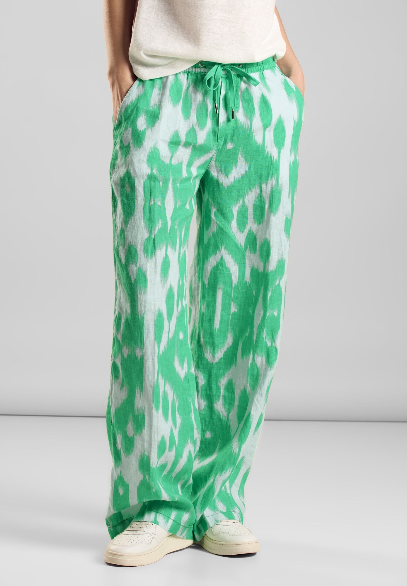 Thumbnail - Hose