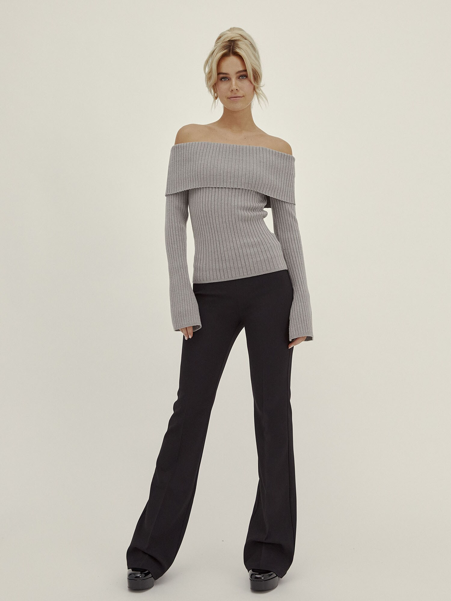 Thumbnail - Pullover
