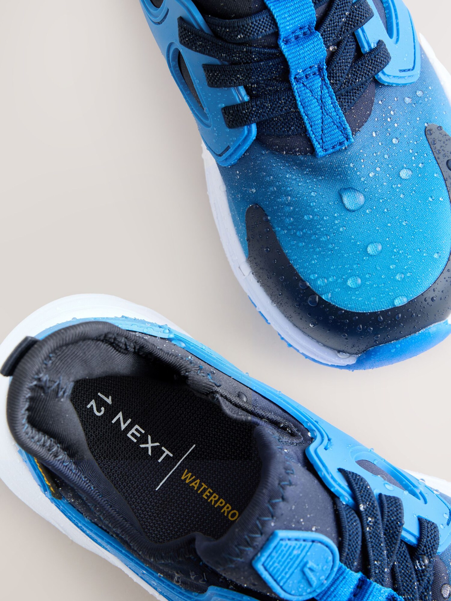 Thumbnail - Next Sneaker