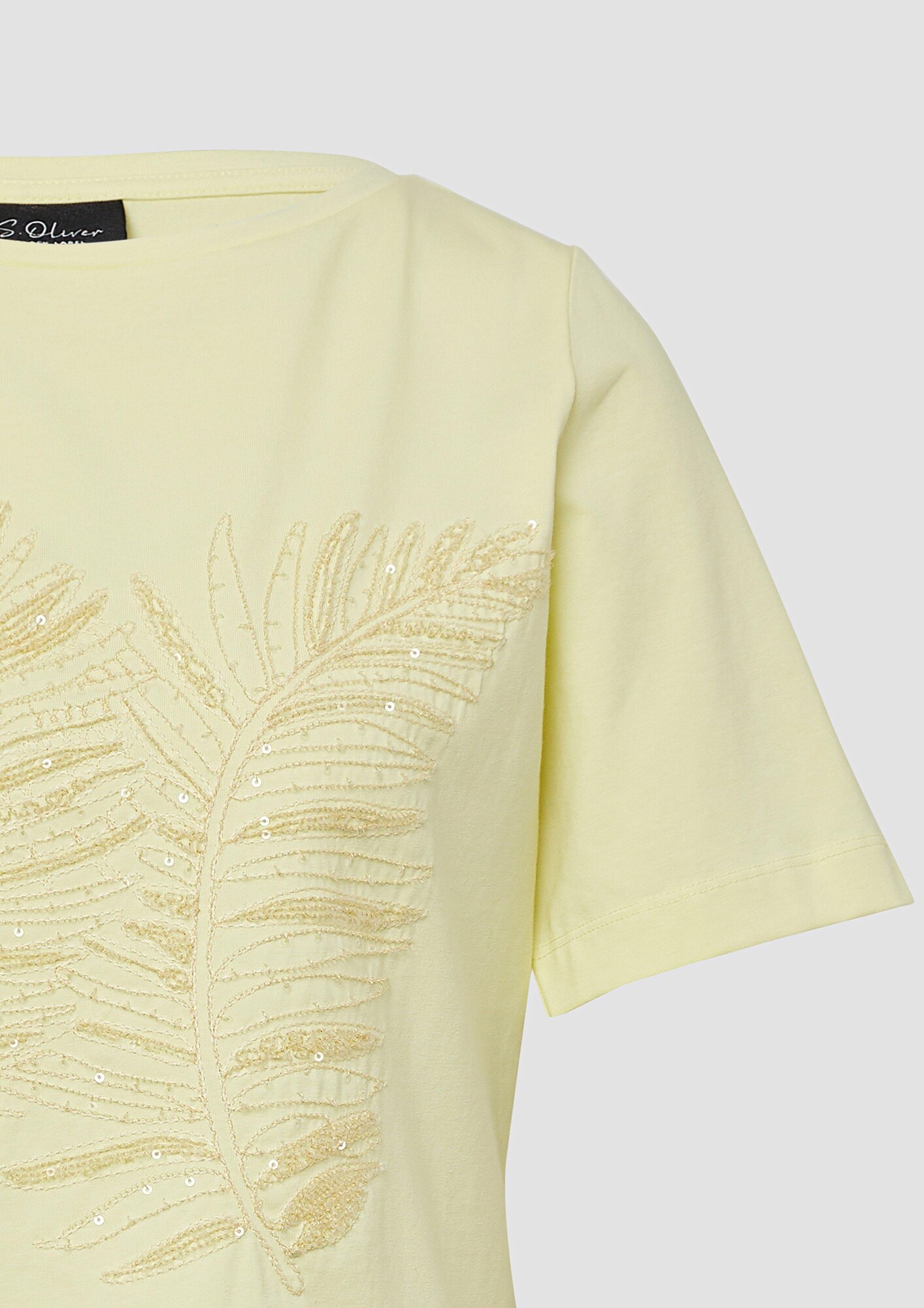 Thumbnail - T-Shirt