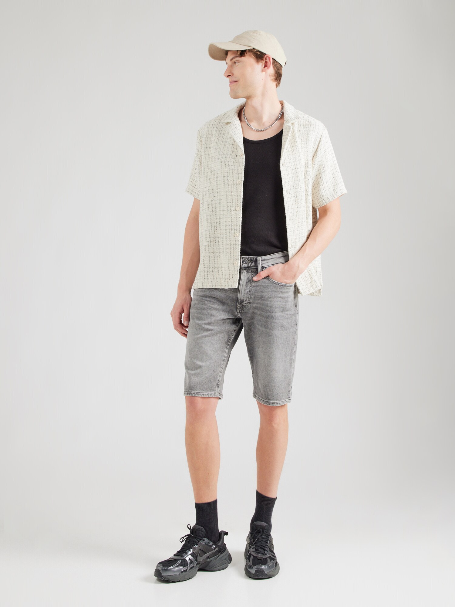 s.Oliver Džínsy sivý denim (obrázok 4)