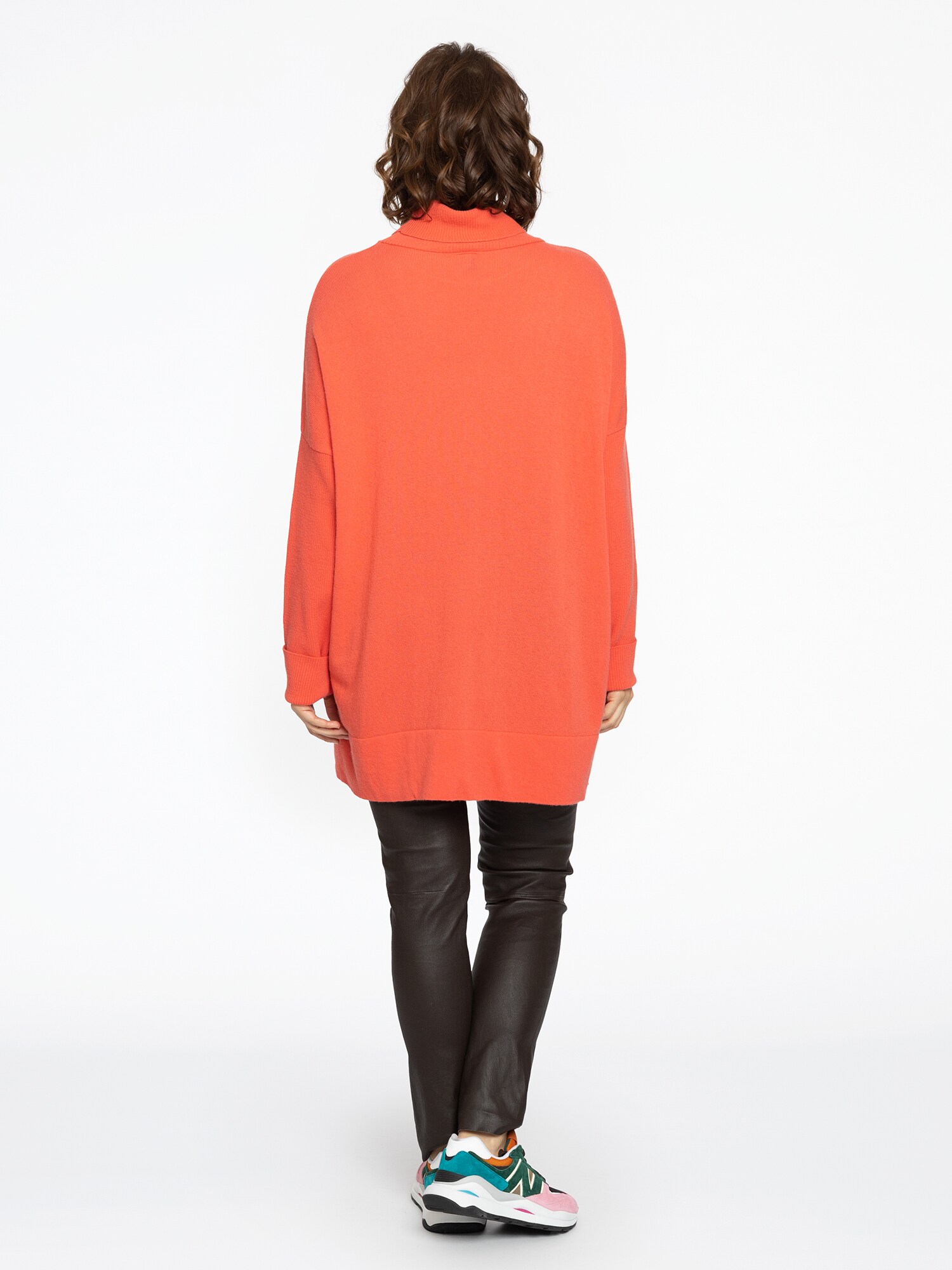 Thumbnail - YOEK Pullover