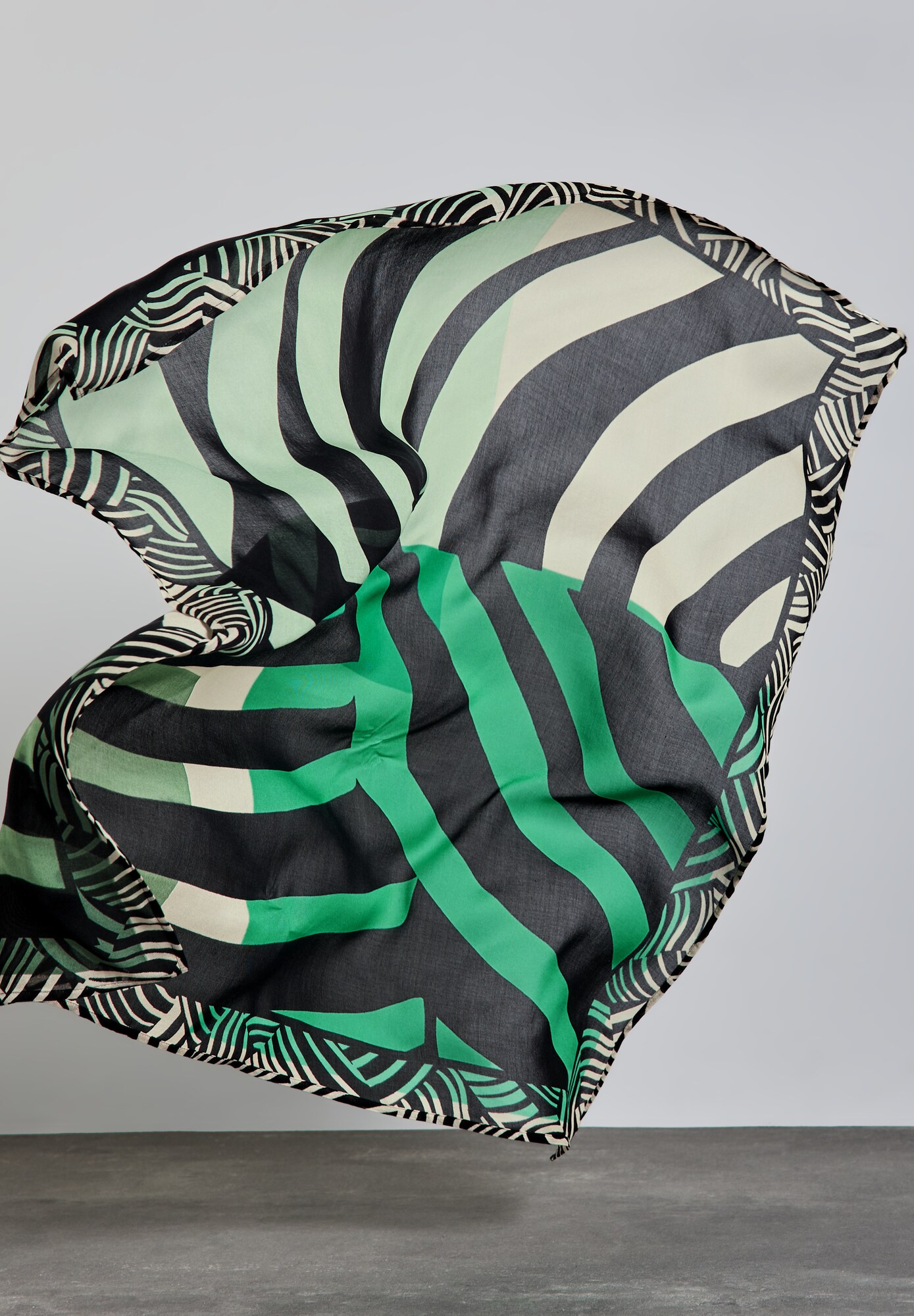 Thumbnail - STREET ONE Gemustertes Tuch