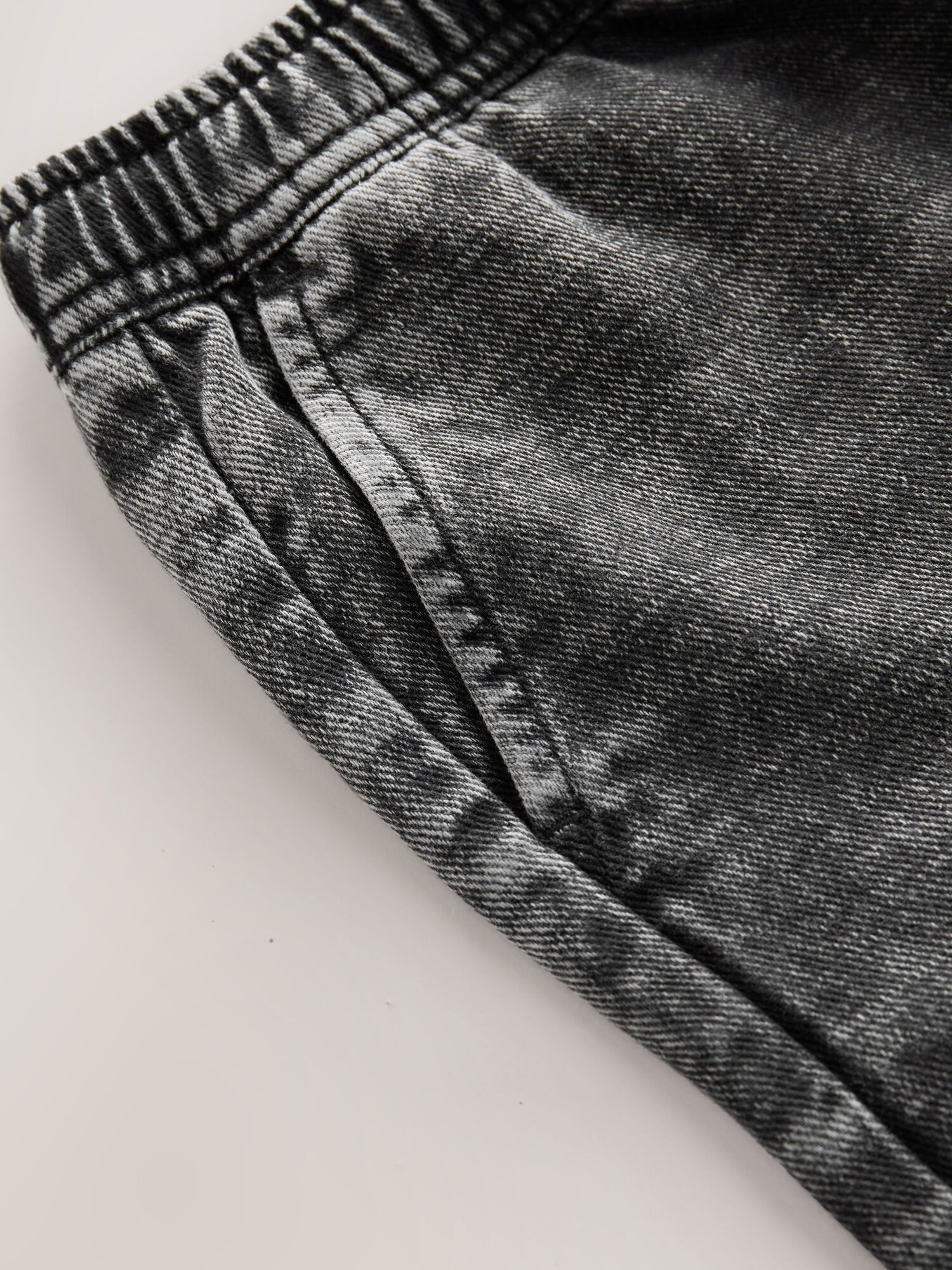 Thumbnail - Jeans