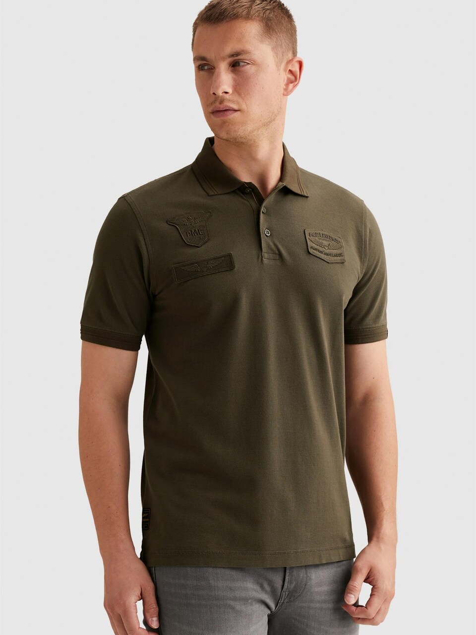 T-shirt 'Polo shirt with badges and ribbed collar'
