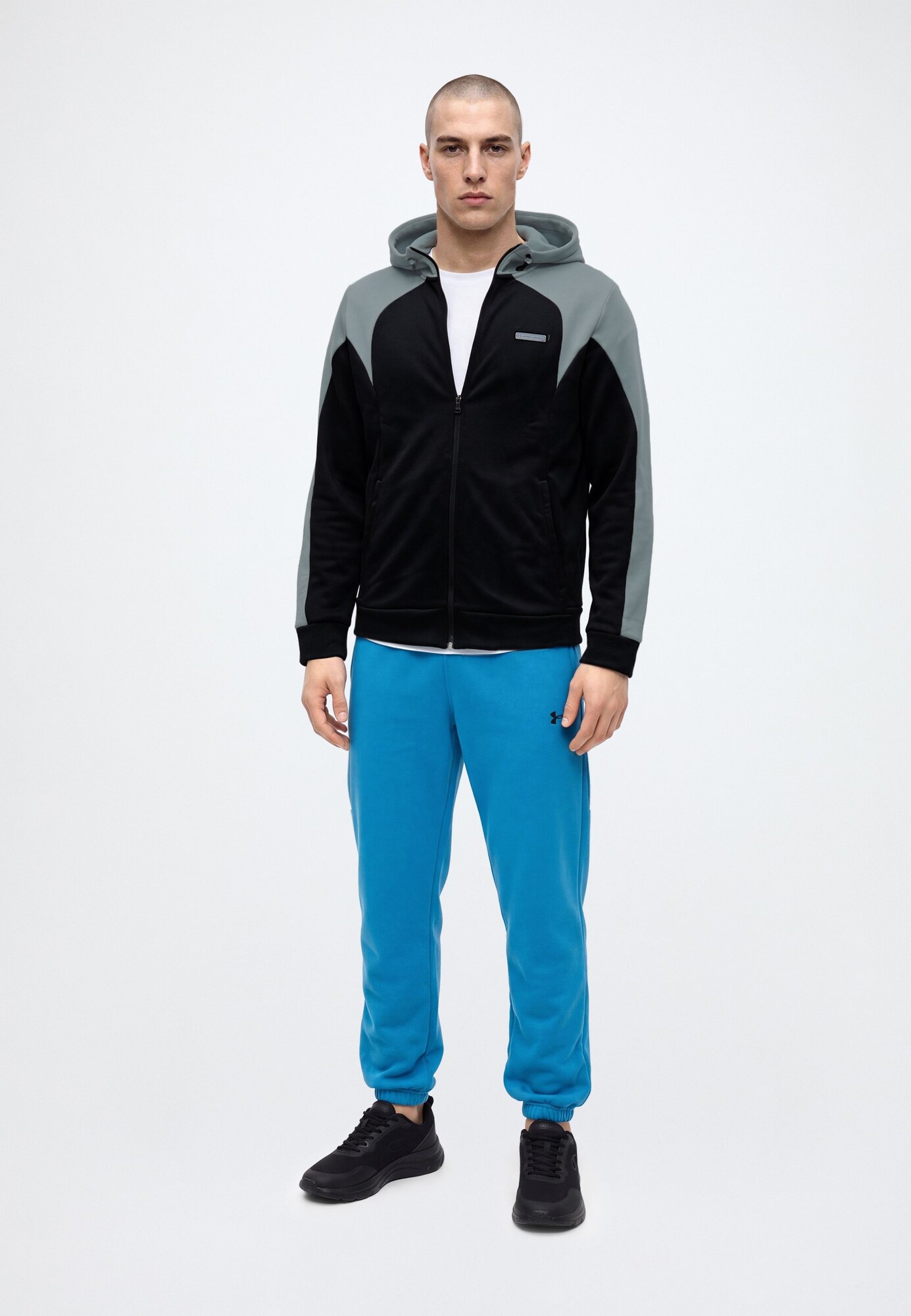 UNDER ARMOUR Sudadera con cremallera deportiva piedra / negro – imagen 2