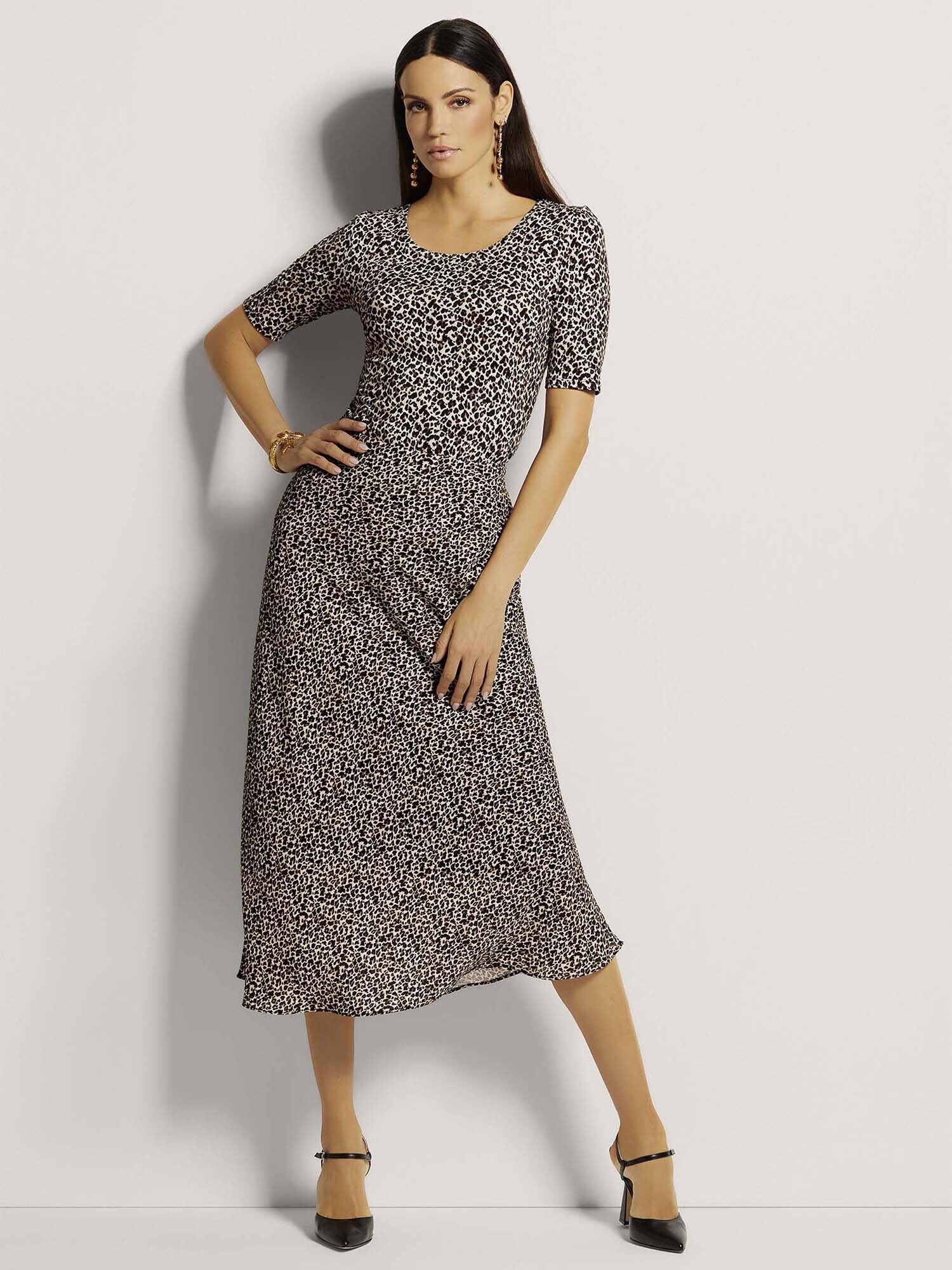 Thumbnail - MADELEINE Rock