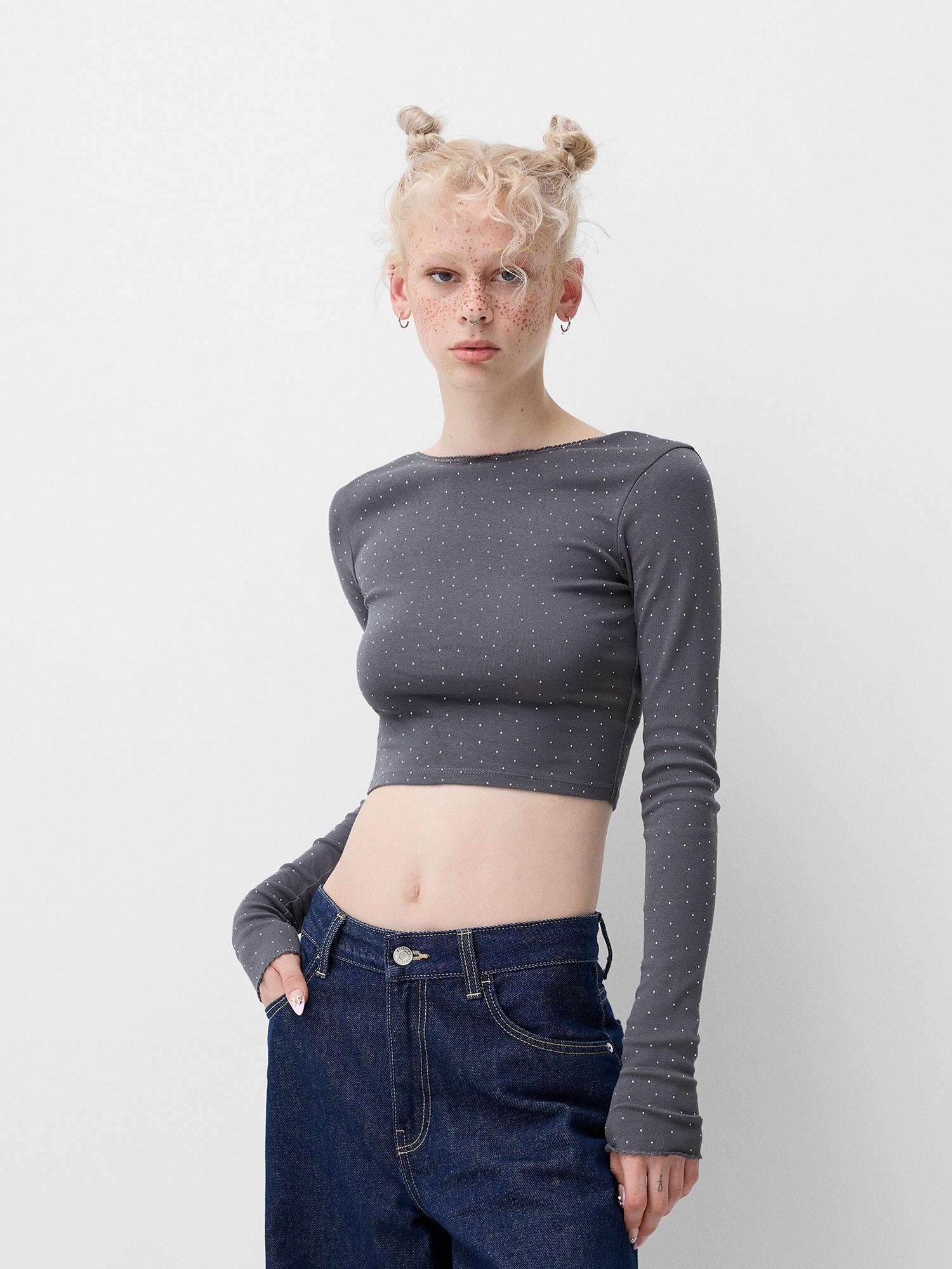 Bershka Póló  sötétszürke / fehér termék 2. képe