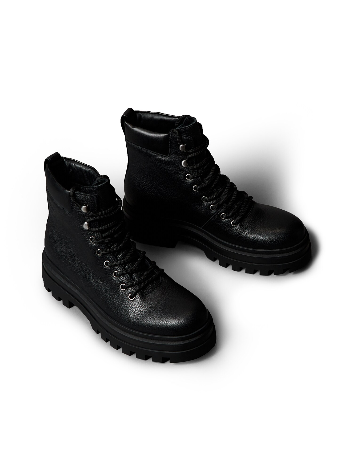 Calvin Klein Ghete cu șireturi  negru